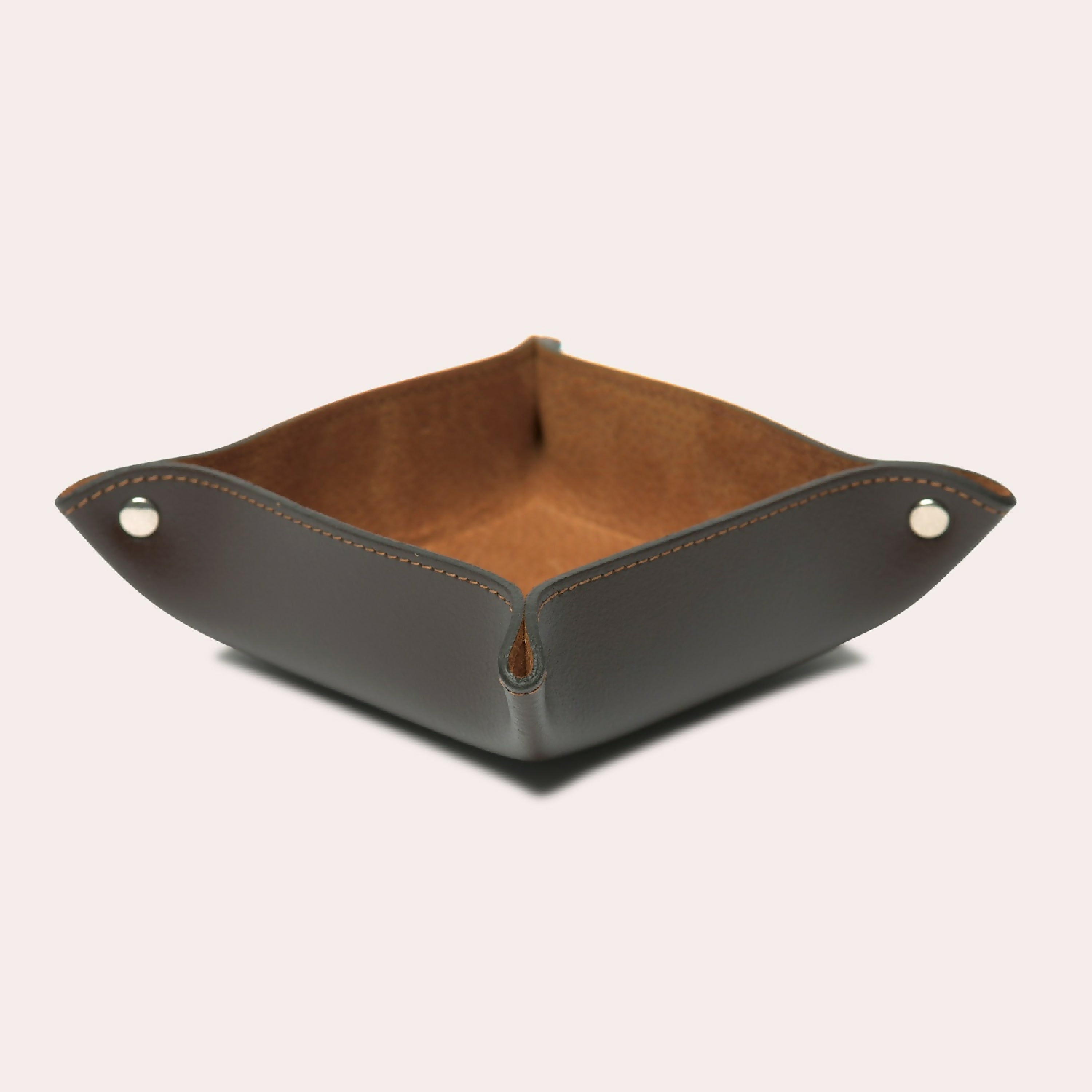 Vide-poche carré en cuir chocolat | EMPREINTES Paris