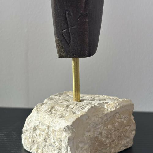 Figurine 6 en pierre calcaire de l'île de Ré, patiné bronze | EMPREINTES Paris - EMPREINTES Paris