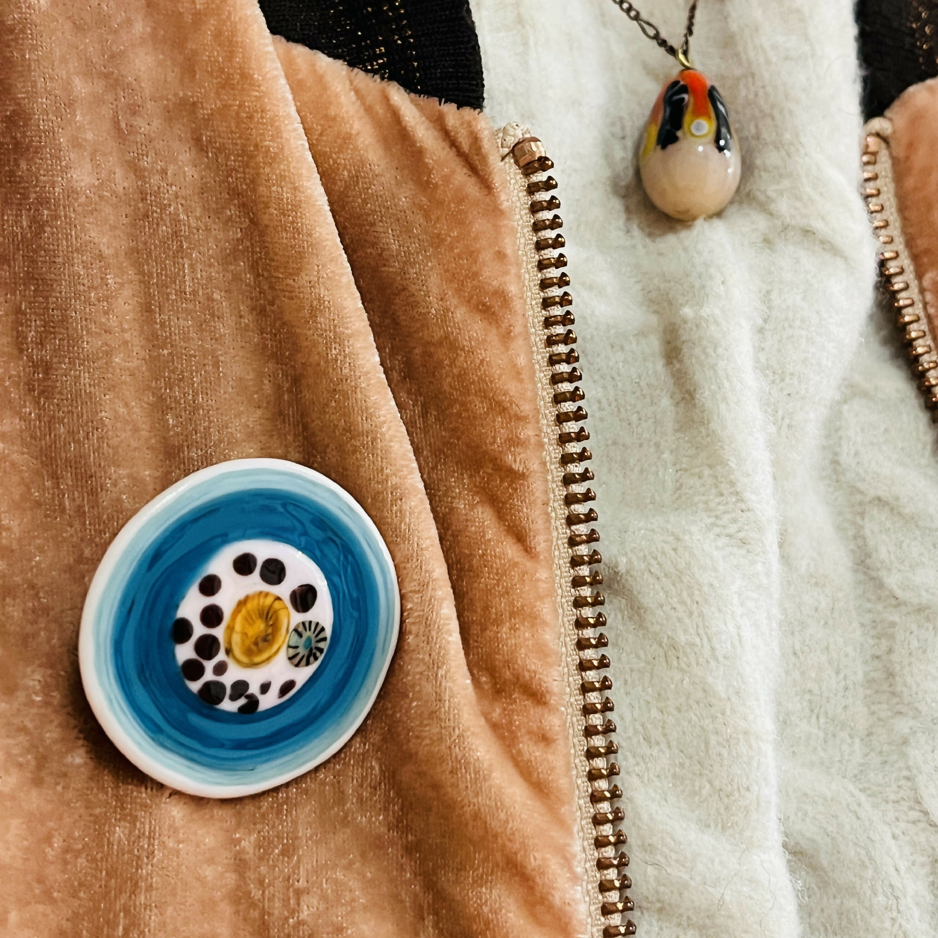 broche_raphaella_caille_silice_creation copie | EMPREINTES Paris