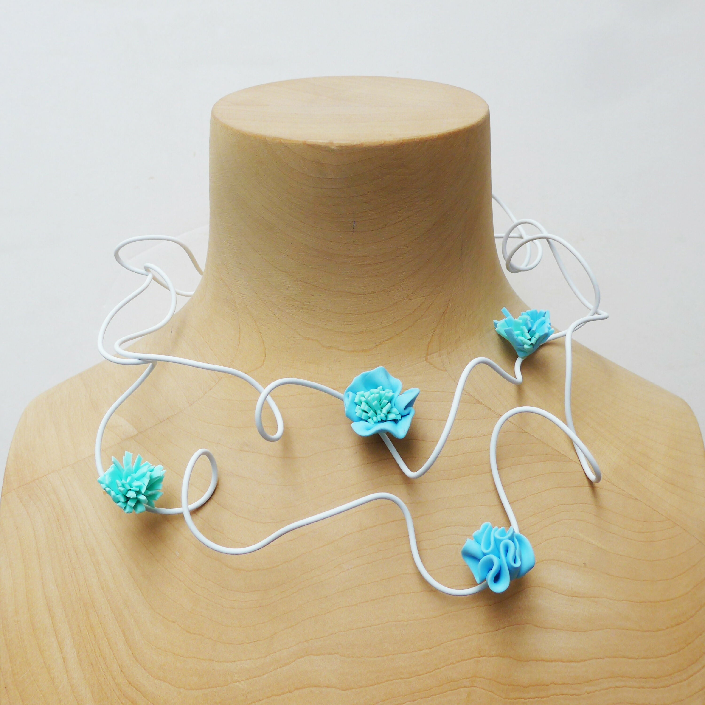 collier_l_fiori_bleu_stefano_poletti_bijoux copie | EMPREINTES Paris