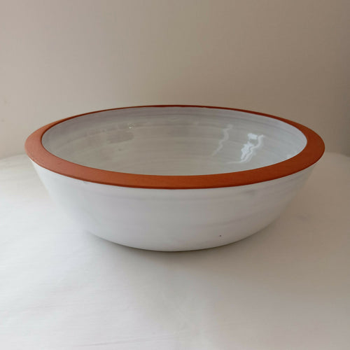 assiette_creuse_blanche_bords_rouge_georgie_blin_ceramiste copie | EMPREINTES Paris - EMPREINTES Paris