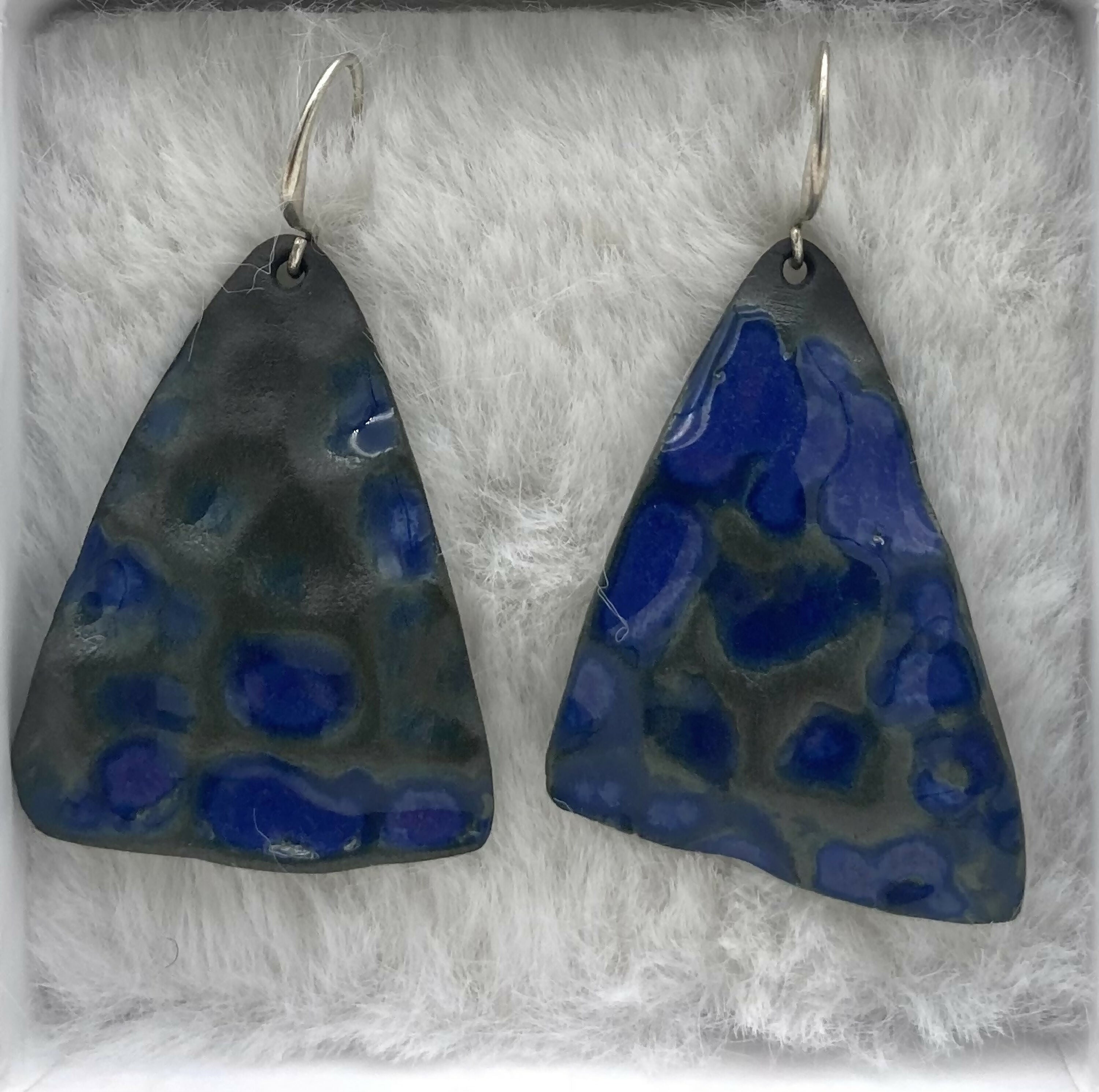 boucles_doreilles_pyramides_bleues_laure_neumann copie | EMPREINTES Paris