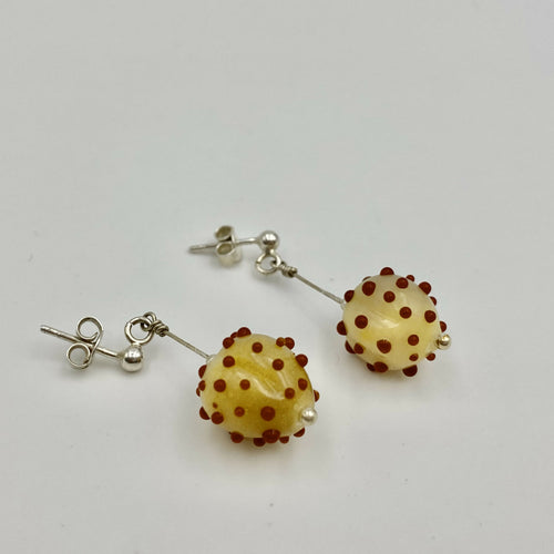 boucles_doreilles_graines_a_facettes_points_rouge_lathoumetie_helene copie | EMPREINTES Paris - EMPREINTES Paris