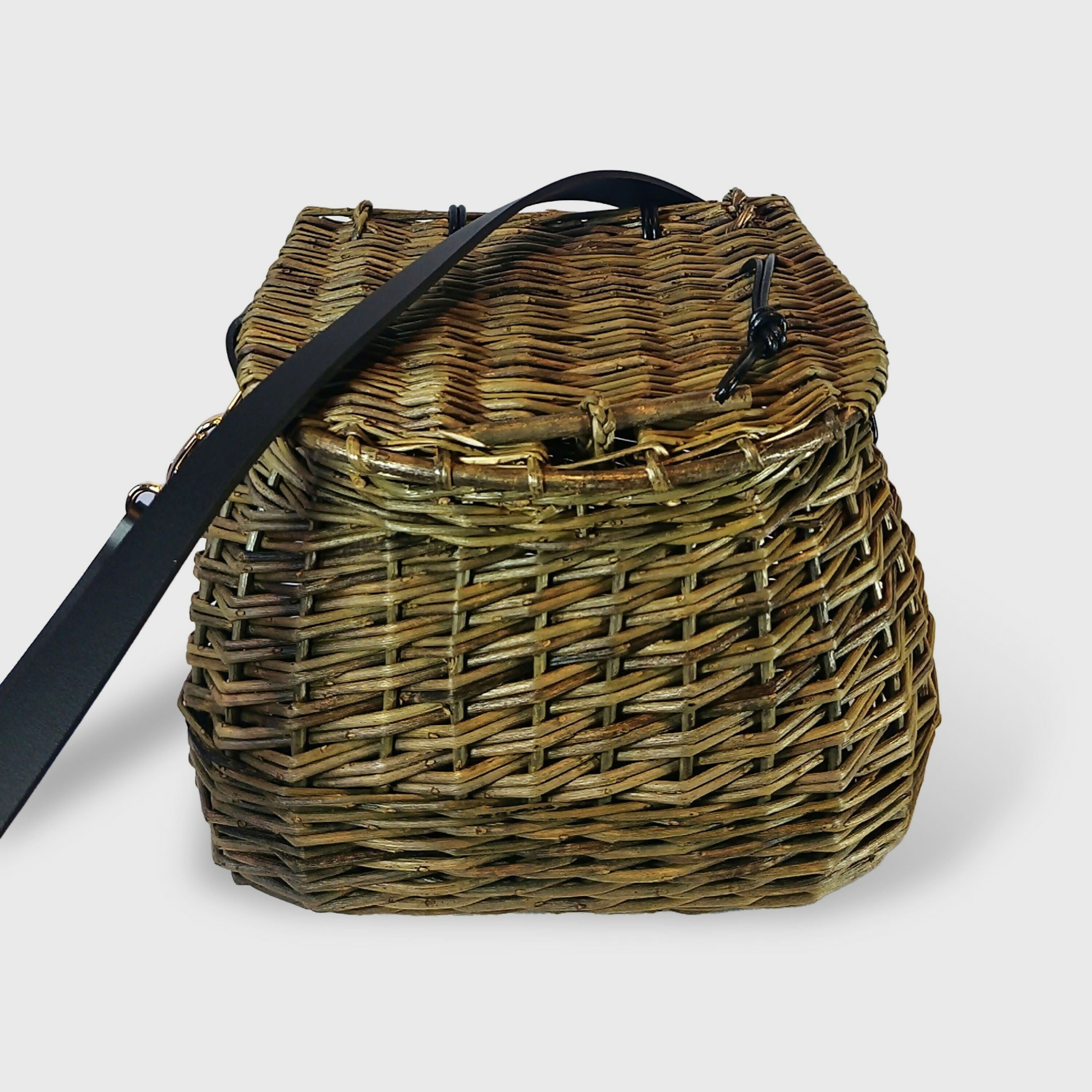 sac_a_main_osier_et_sangle_cuir_noir_a_tannage_vegetal_la_balade_des_brins copie | EMPREINTES Paris