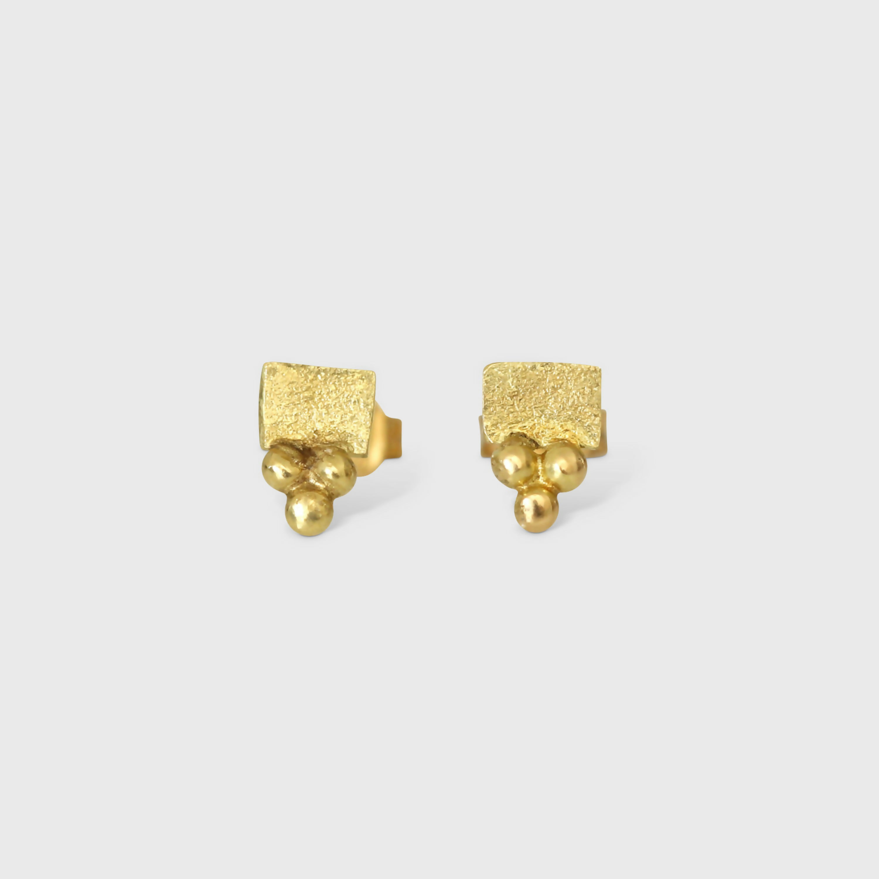boucles_doreilles_granae_or_pepites_criska | EMPREINTES Paris