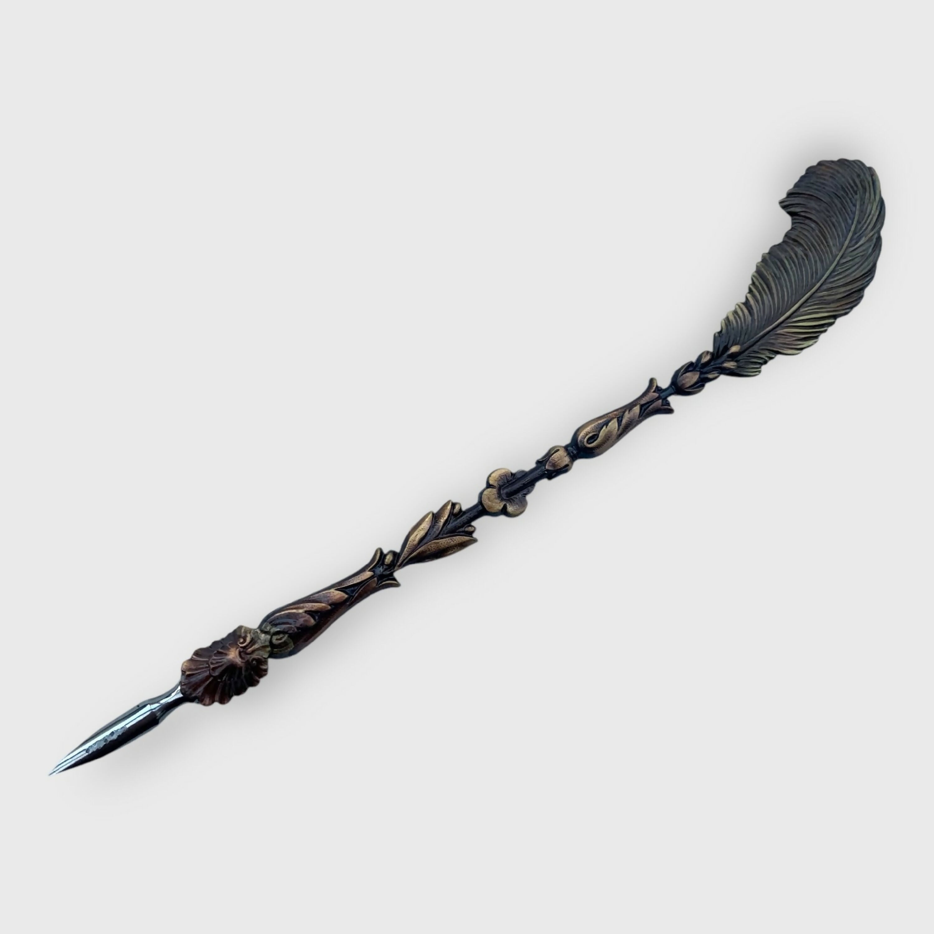 plume, porte-plume, art nouveau, art deco, cadeau homme, métal travaillé, cadeau bureau, instrument écriture | EMPREINTES Paris