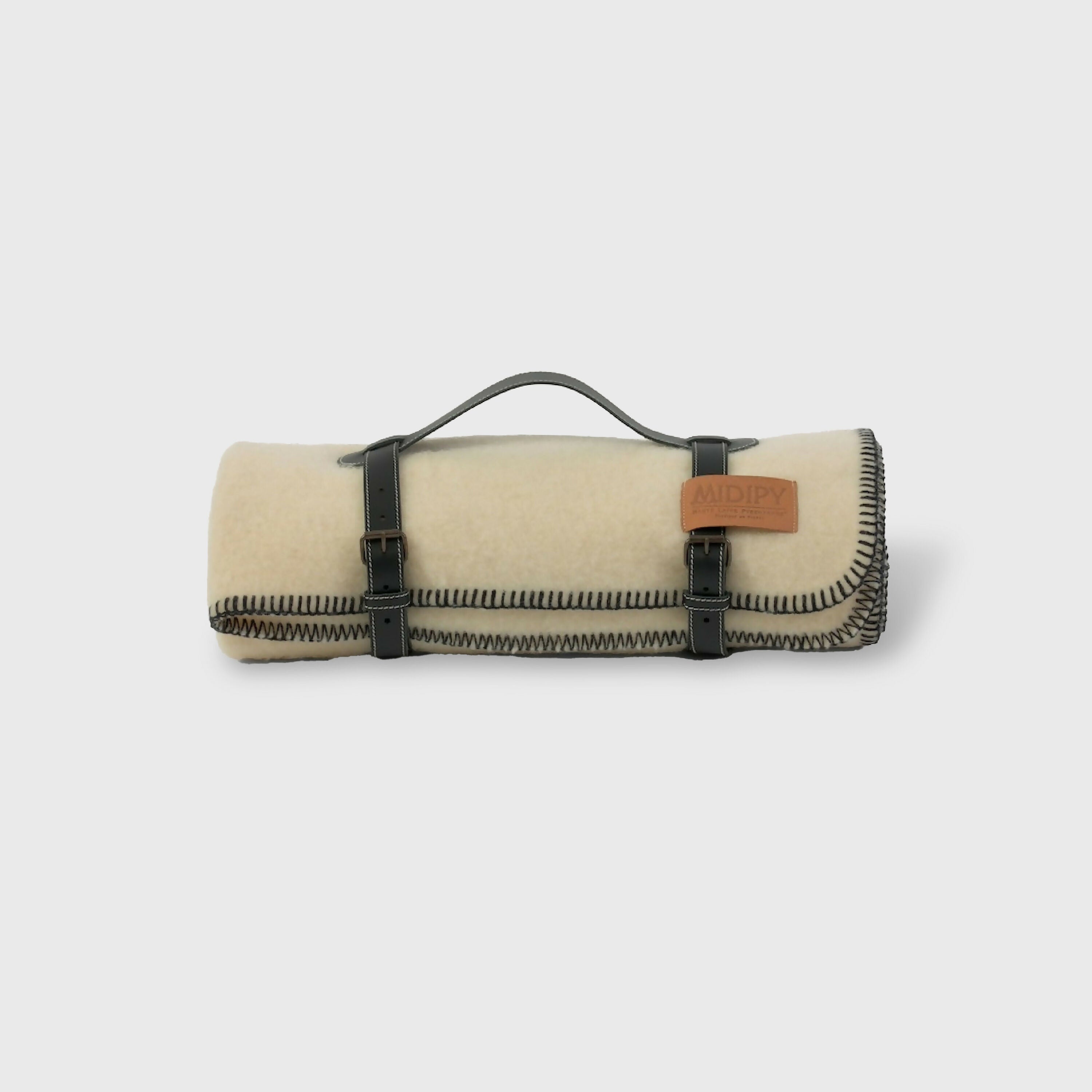 plaid_terrasse_blanc_haute_laine_naturelle_midipy copie | EMPREINTES Paris