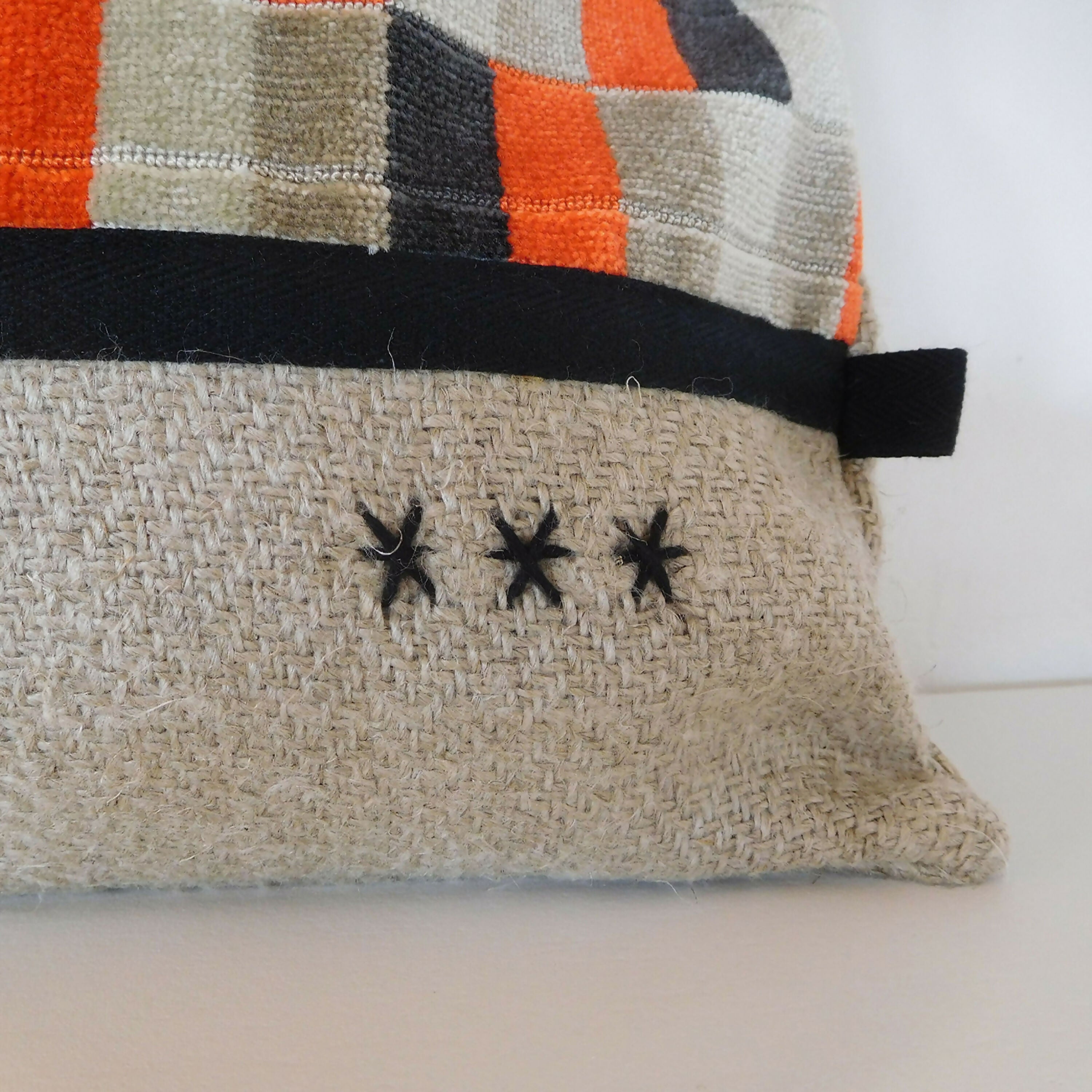 coussin_underground_rectpm_instant_present copie | EMPREINTES Paris