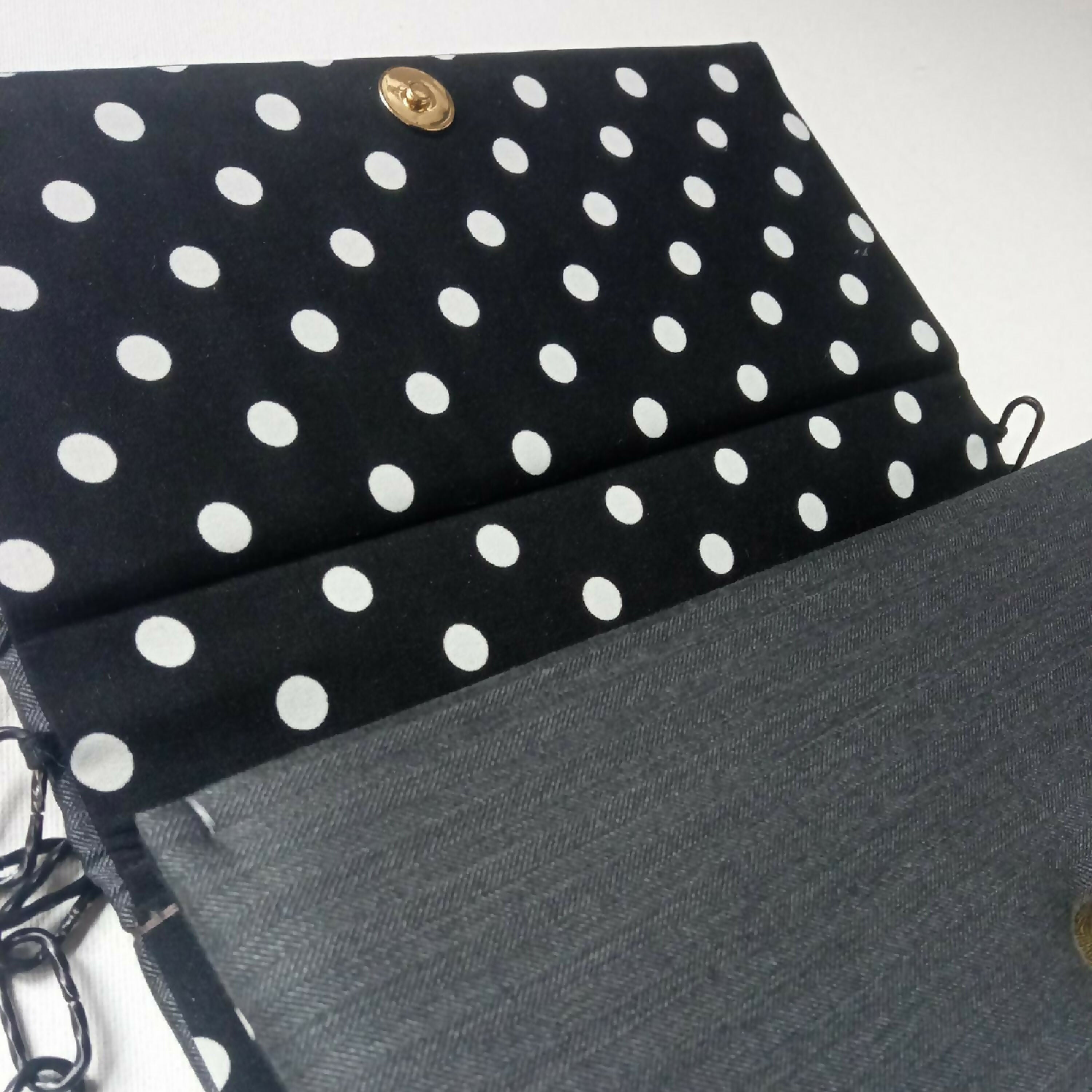 sac_rectangle_en_tissu_cloute_de_galets_japonais_laques_en_noir_h2401_atelier_philippe_terre | EMPREINTES Paris