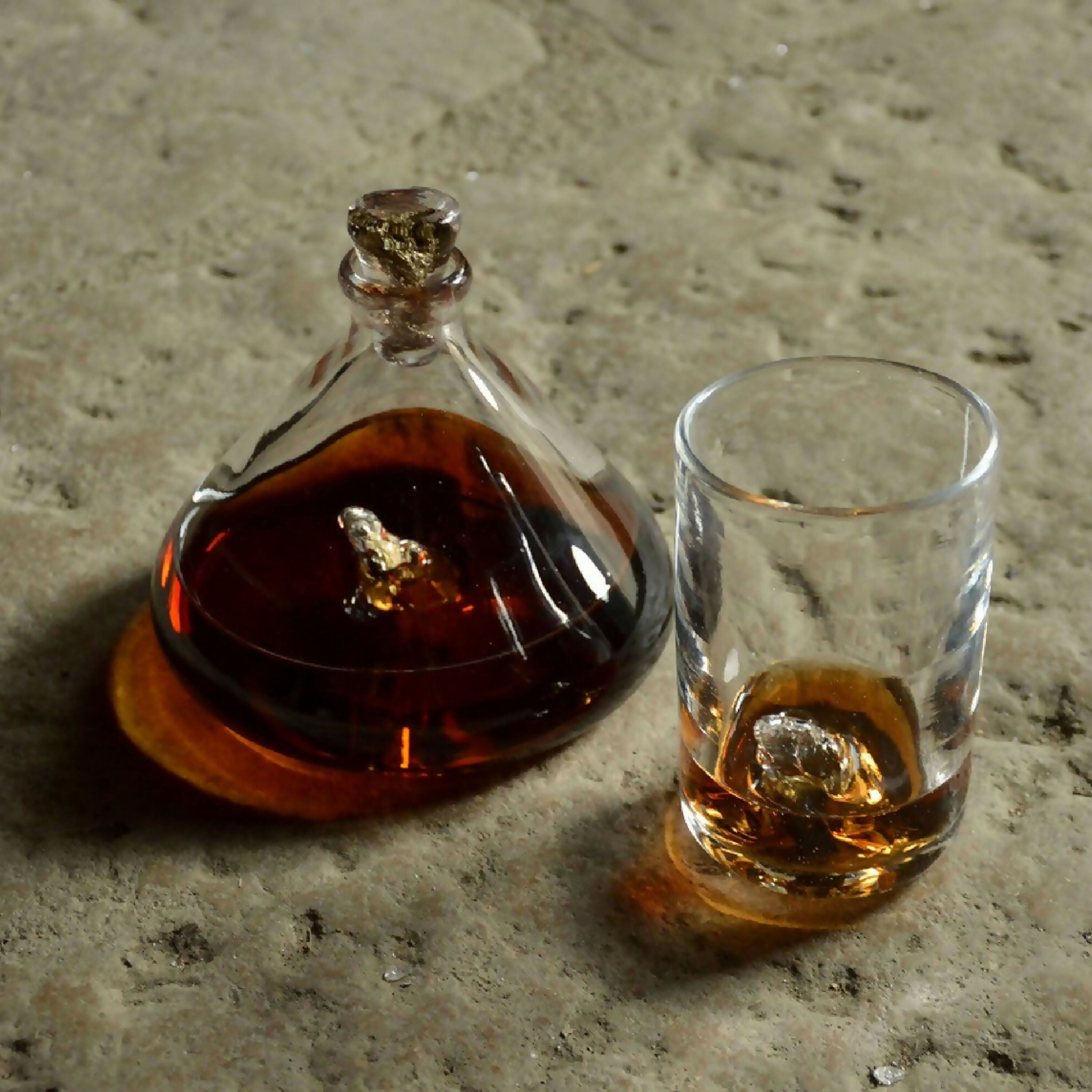 Carafe à spiritueux MAISON ALIVON x ATELIER GEORGE | EMPREINTES Paris