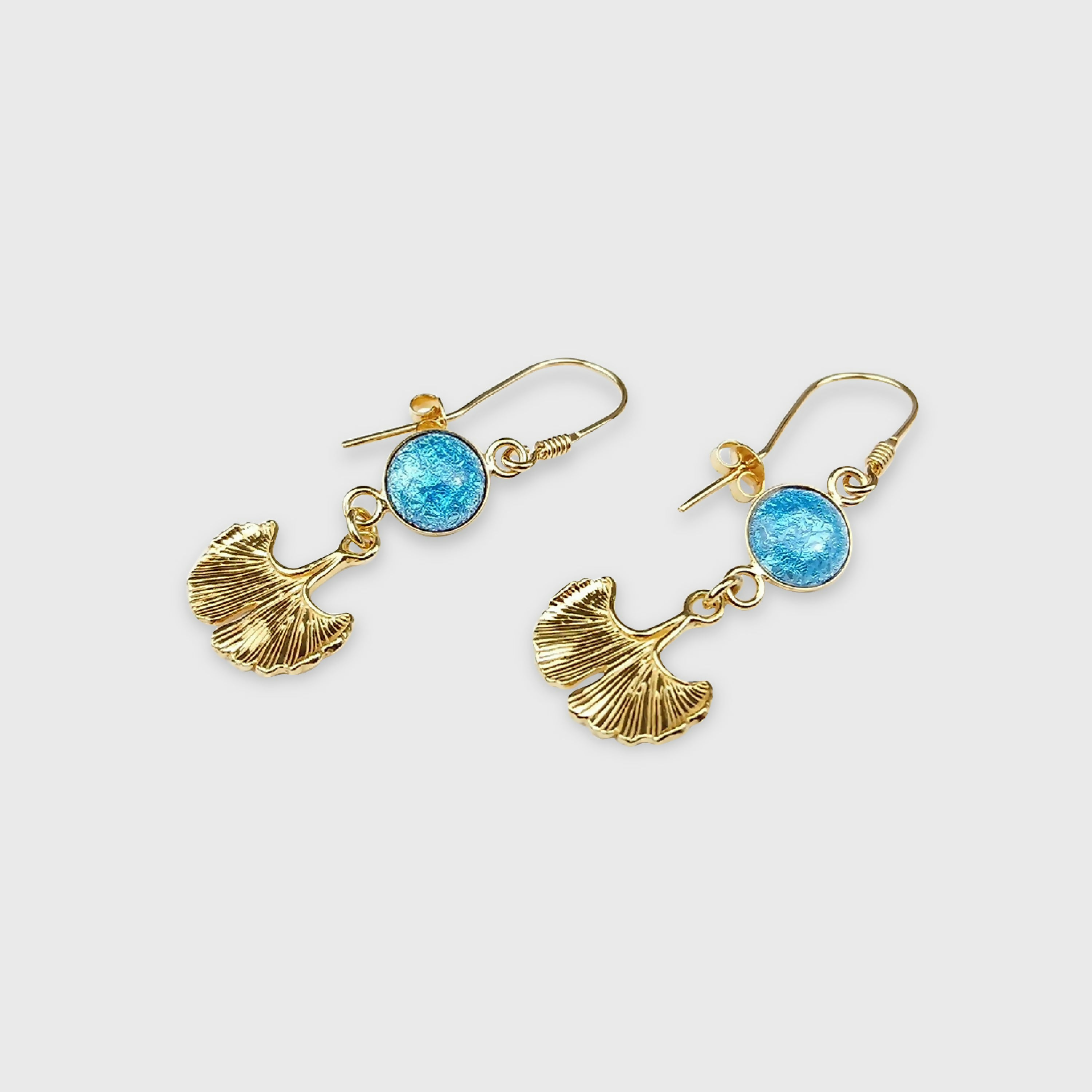boucles_doreilles_feuilles_de_ginkgo_en_email_et_plaque_or_les_emaux_arediens_lemail_grand_feu_de_limoges copie | EMPREINTES Paris