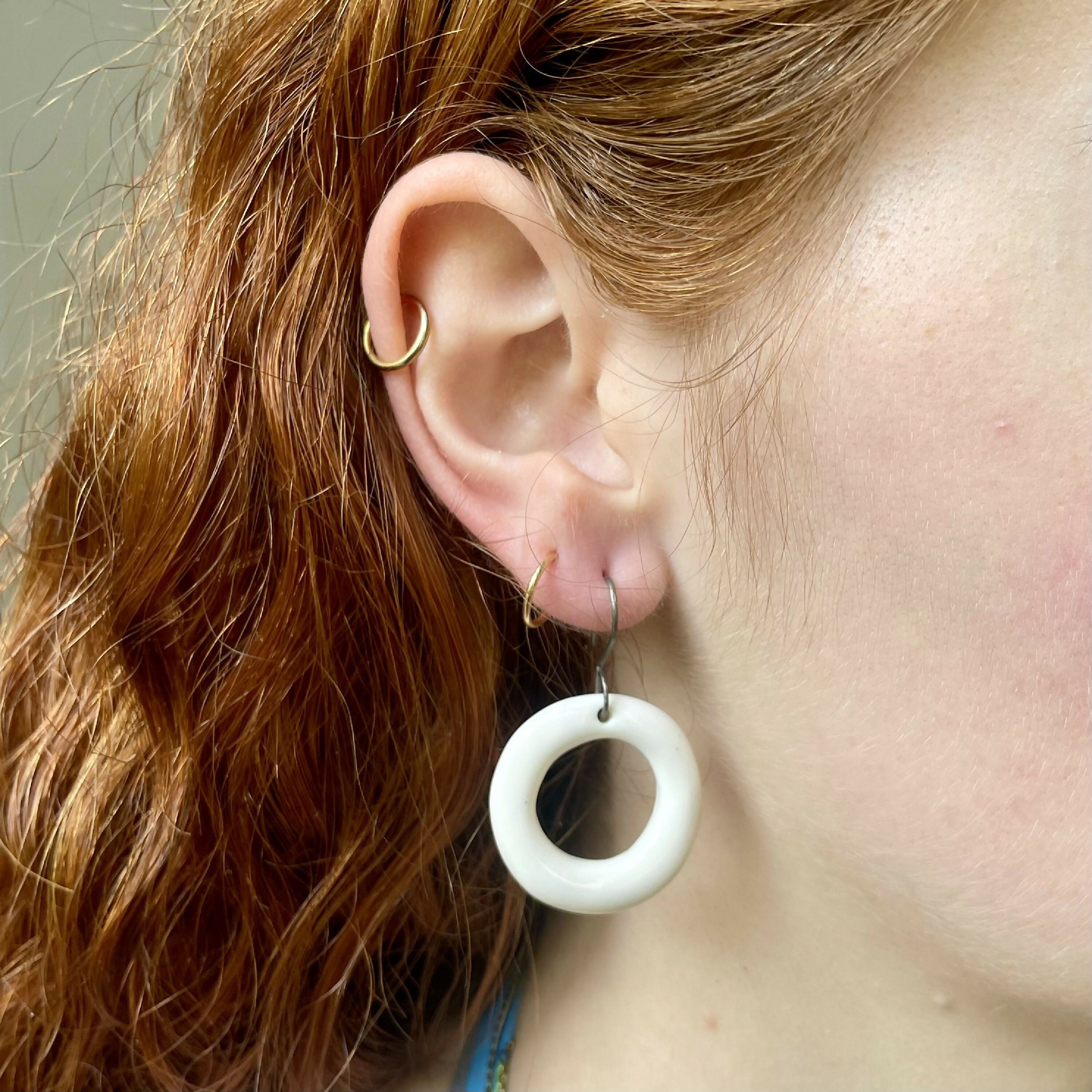 boucles_doreilles_depareillees_laure_neumann copie | EMPREINTES Paris