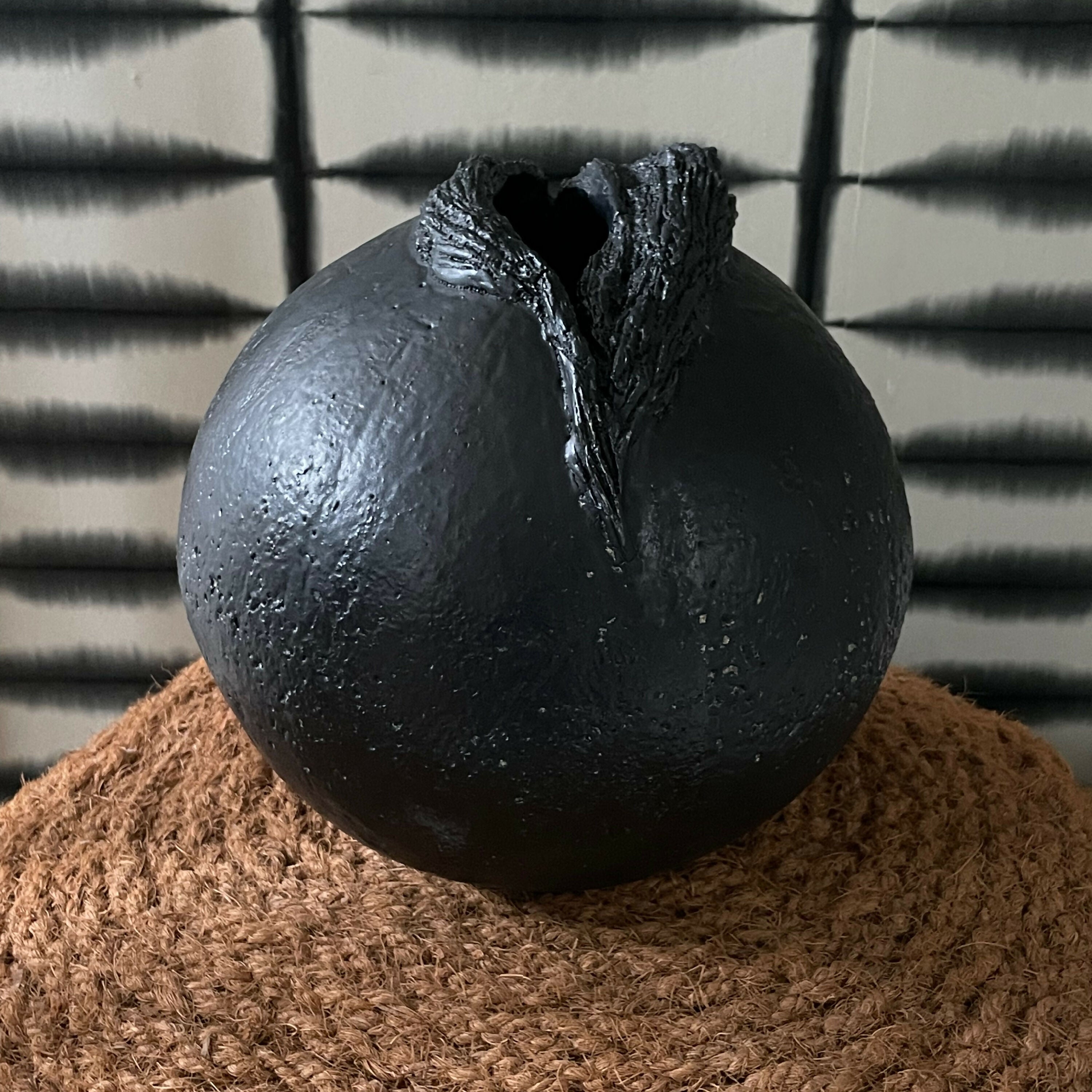 Pot sculpture Katla | EMPREINTES Paris