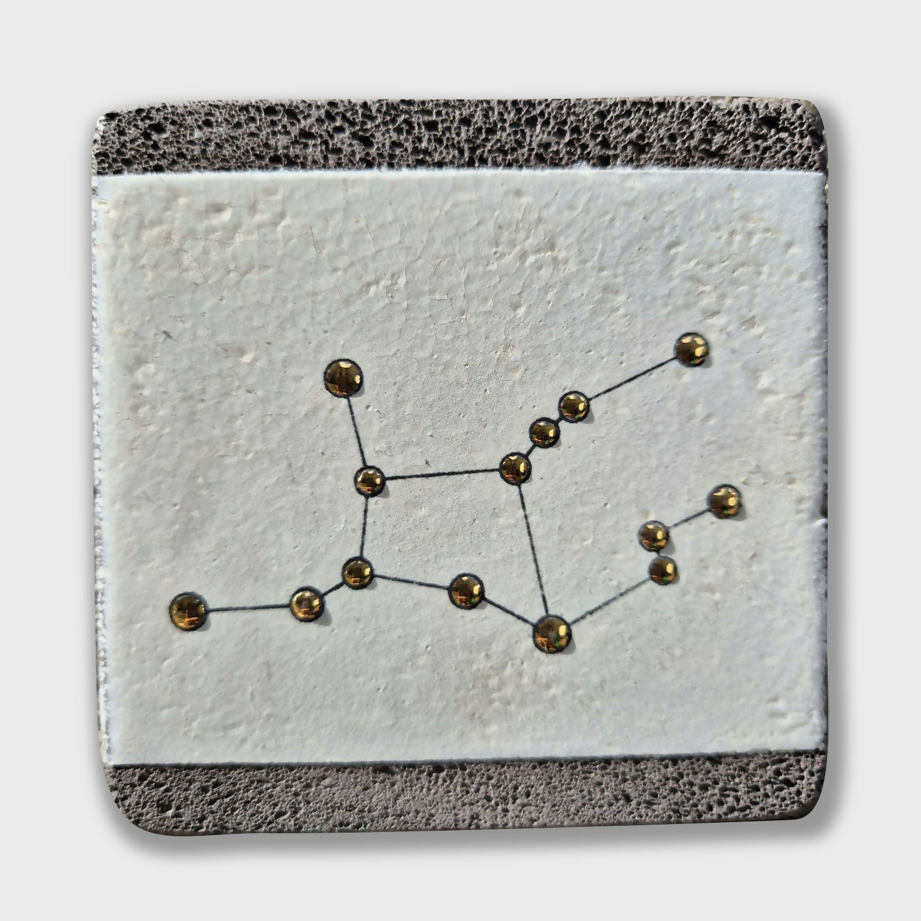 carre_de_pierre_de_lave_emaillee_constellation_de_la_vierge_les_emaux_de_marie copie | EMPREINTES Paris
