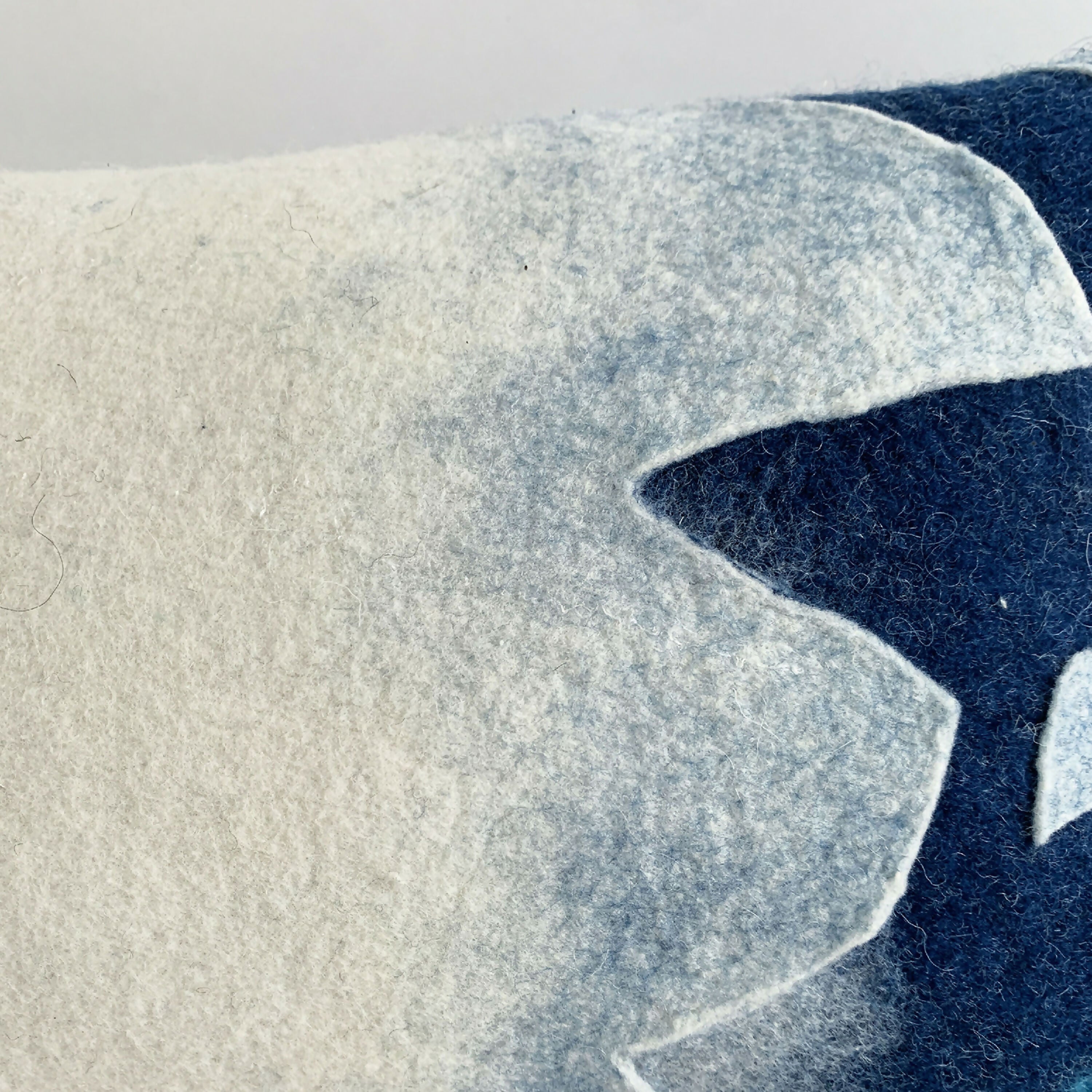 coussin_collection_glace_v_accords_feutres copie | EMPREINTES Paris