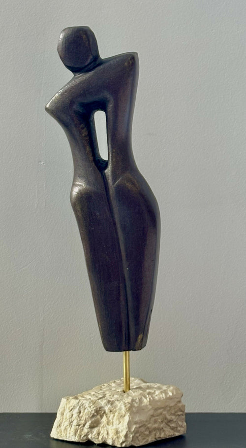 Figurine 6 en pierre calcaire de l'île de Ré, patiné bronze | EMPREINTES Paris - EMPREINTES Paris