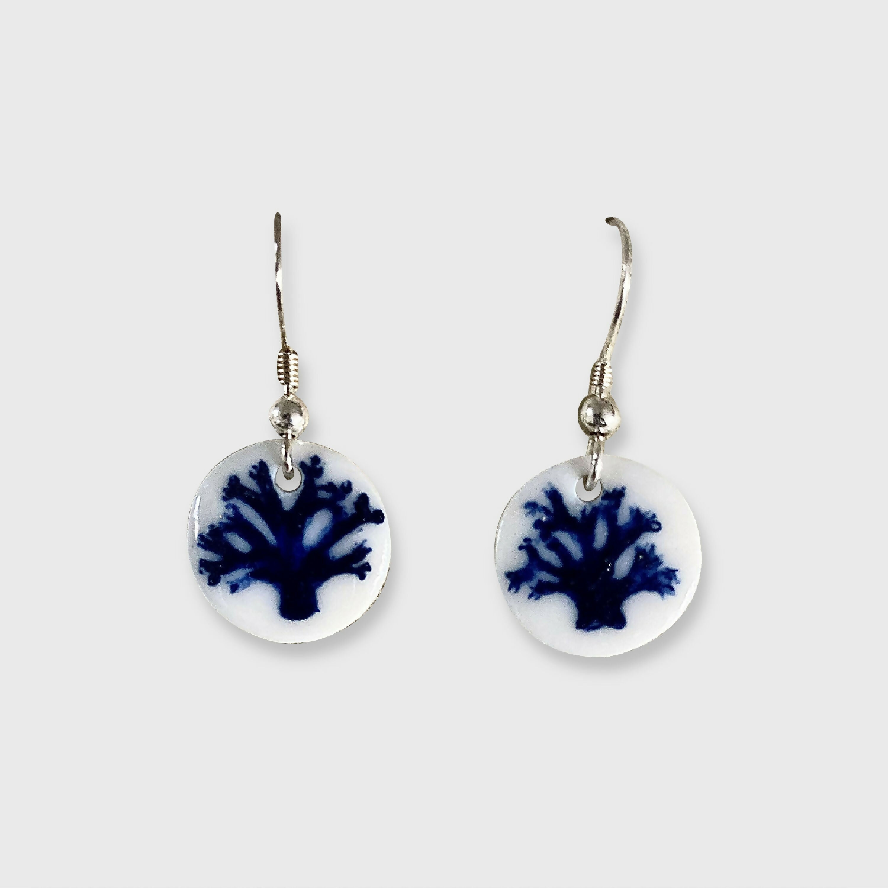 boucles_doreilles_corail_bleu_laure_neumann copie | EMPREINTES Paris