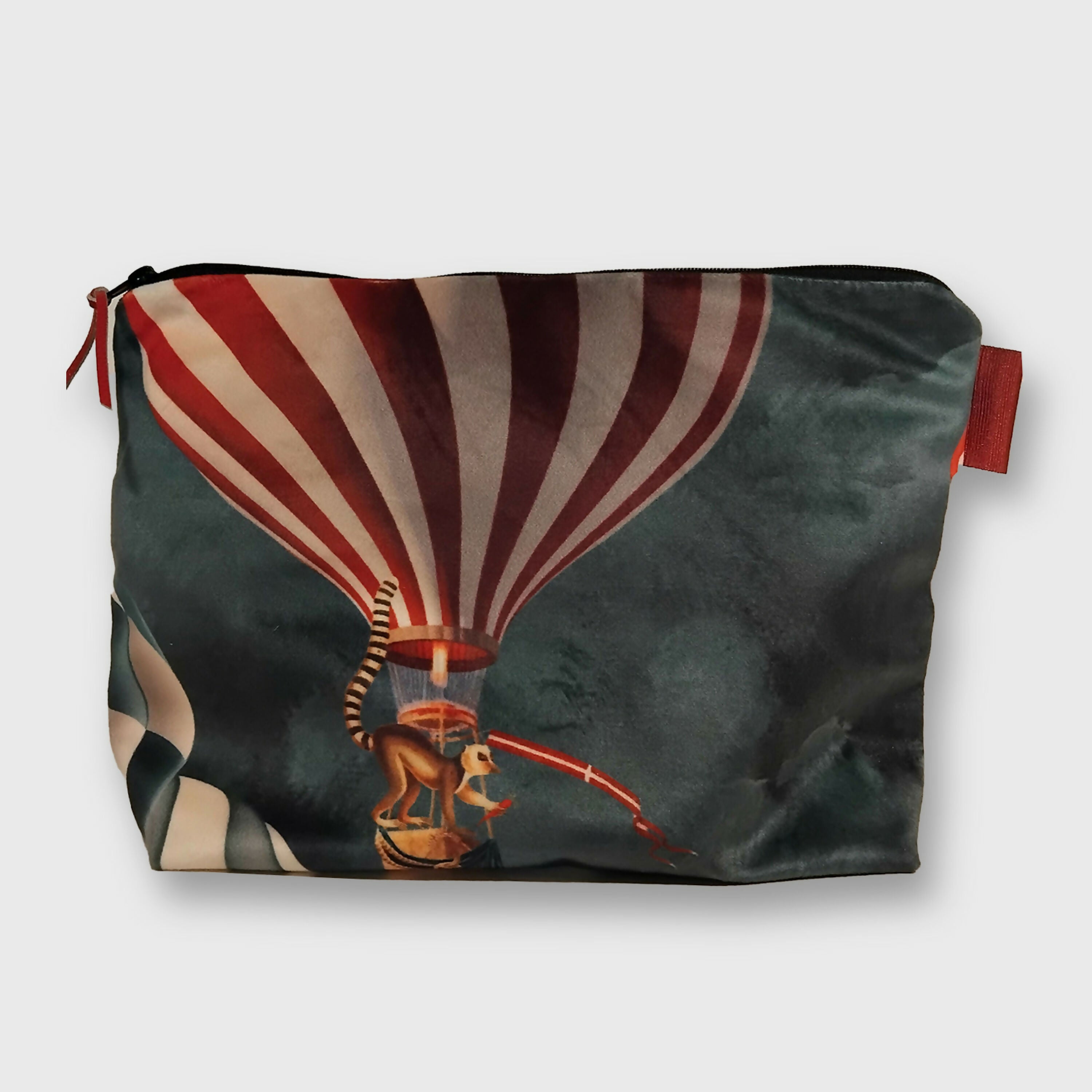 trousse_de_toilette_mongolfiere_instant_present copie | EMPREINTES Paris