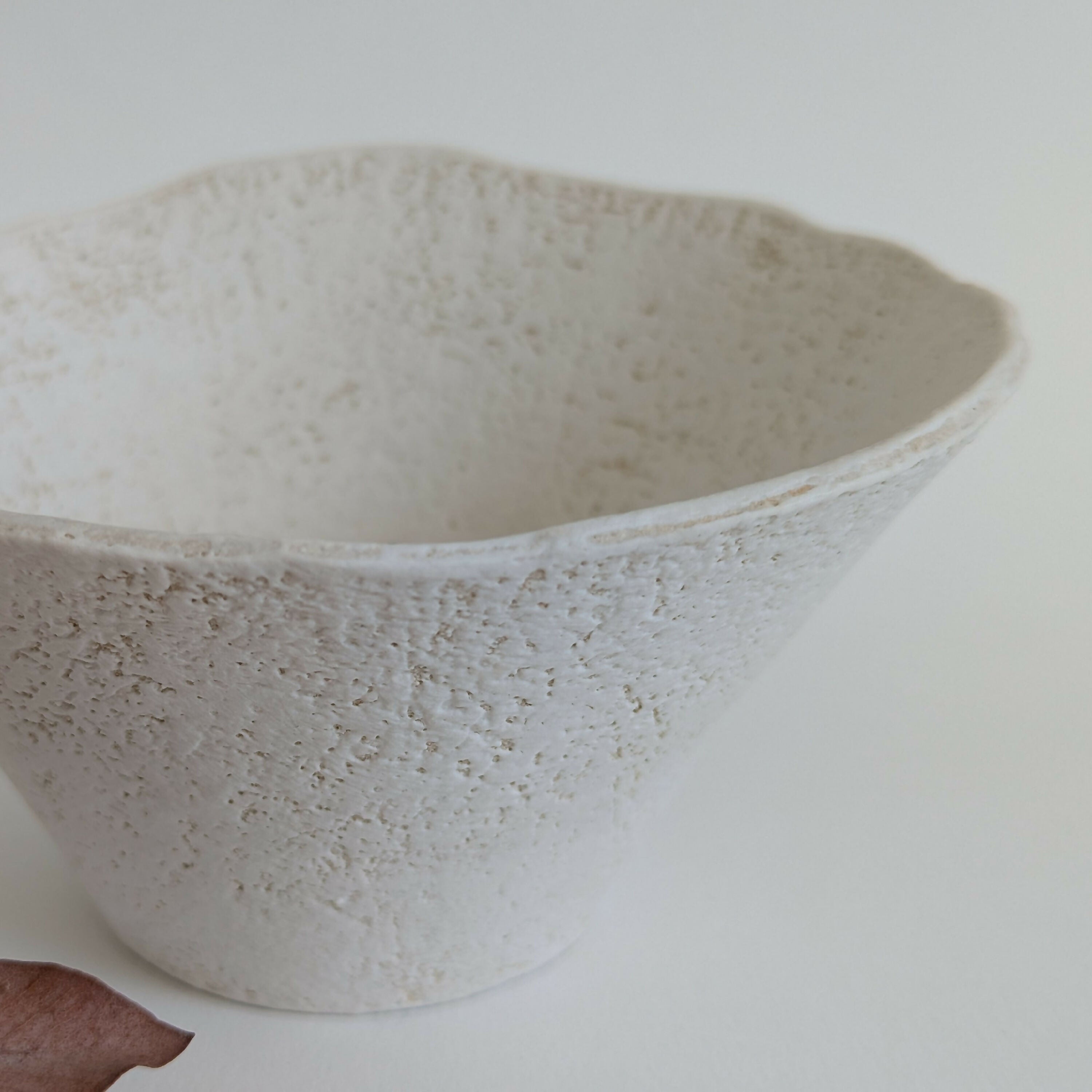 coupelle_en_gres_blanc_delphine_dugue_atelier_matmae_ceramique copie | EMPREINTES Paris