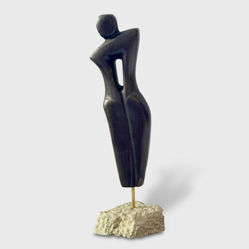 Figurine 6 en pierre calcaire de l'île de Ré, patiné bronze | EMPREINTES Paris - EMPREINTES Paris