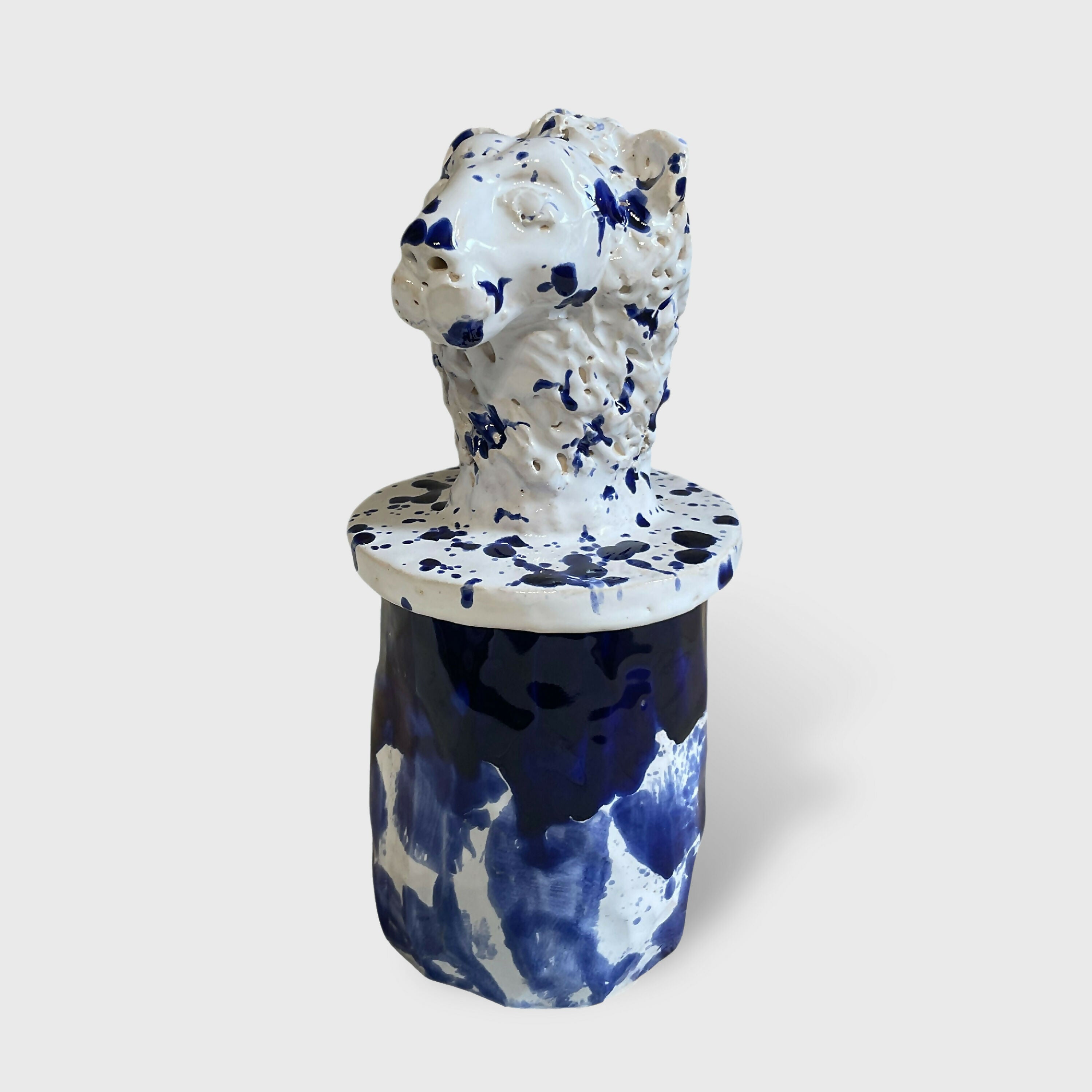 Pot au Lion Bleu de Sèvres | EMPREINTES Paris