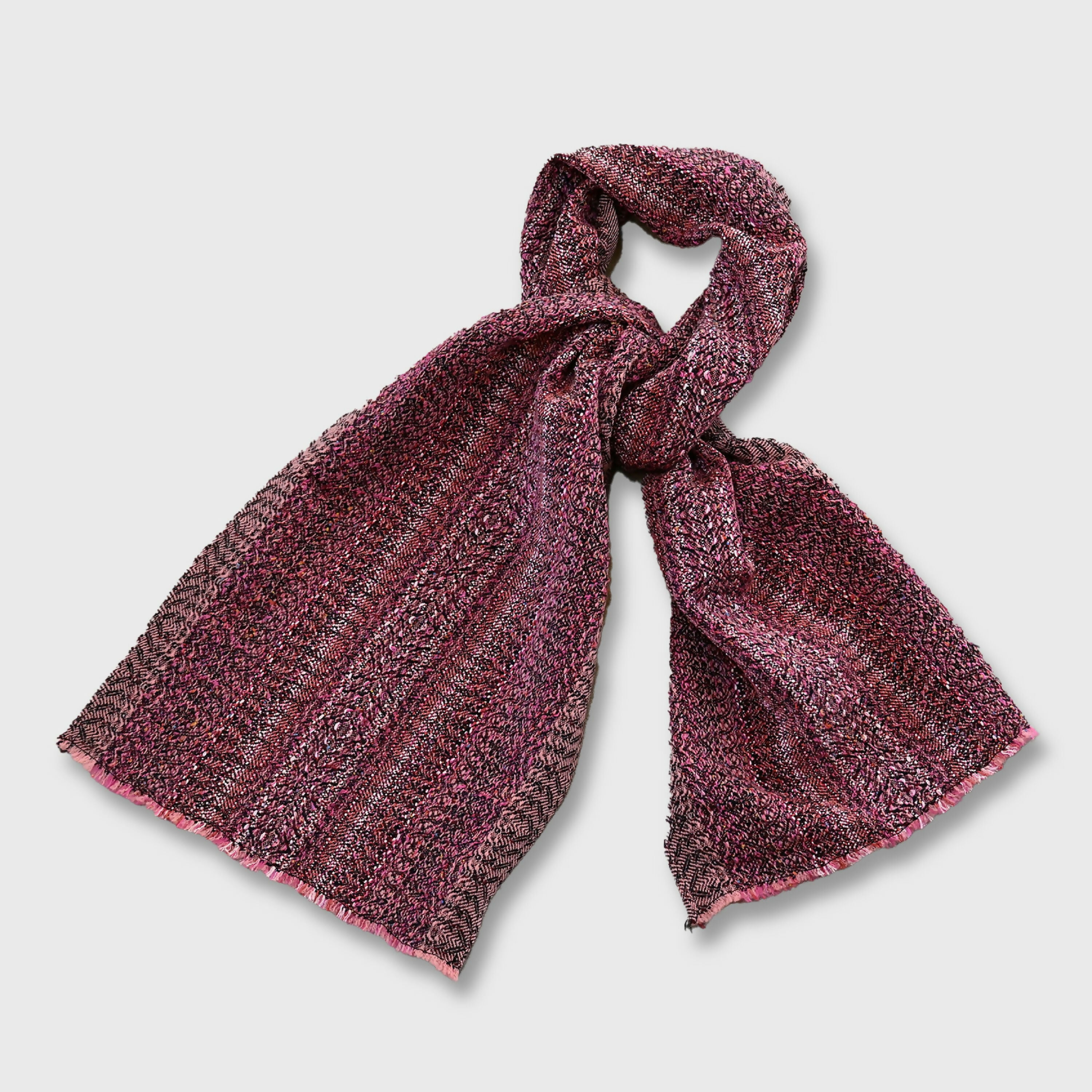 echarpe_rose_antique_creation_tissages_francois_vieillard copie | EMPREINTES Paris