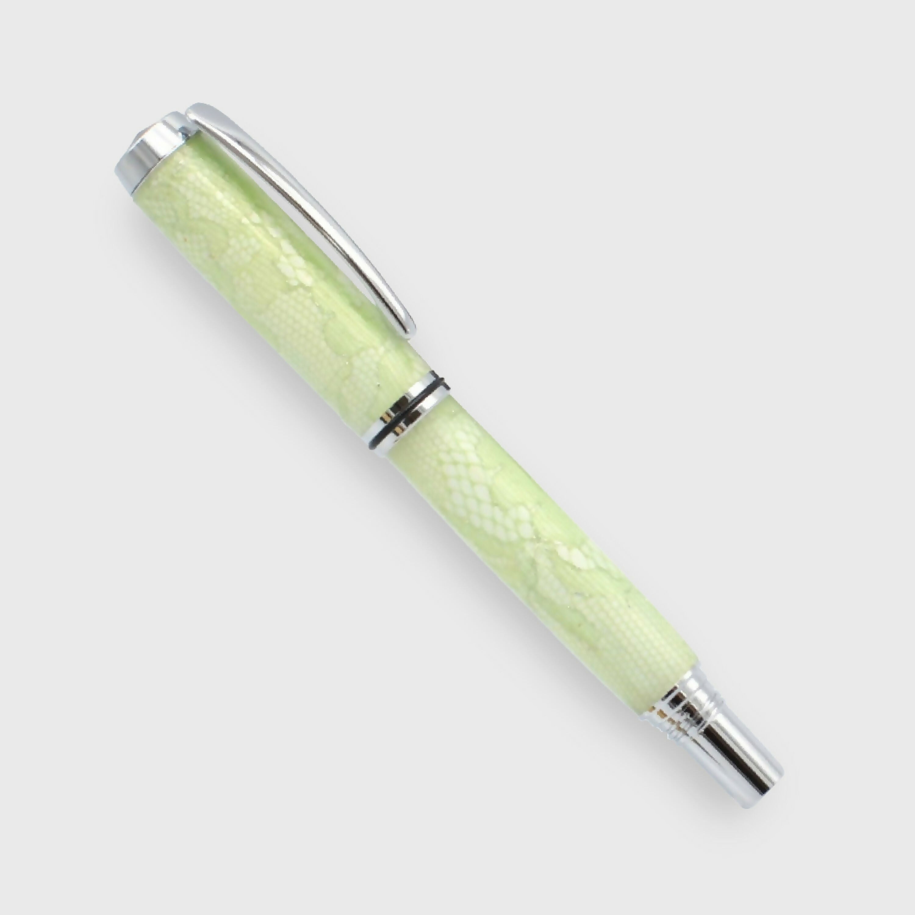 stylo_roller_en_dentelle_de_calais_caudry_i083_benjamin_pamart copie | EMPREINTES Paris