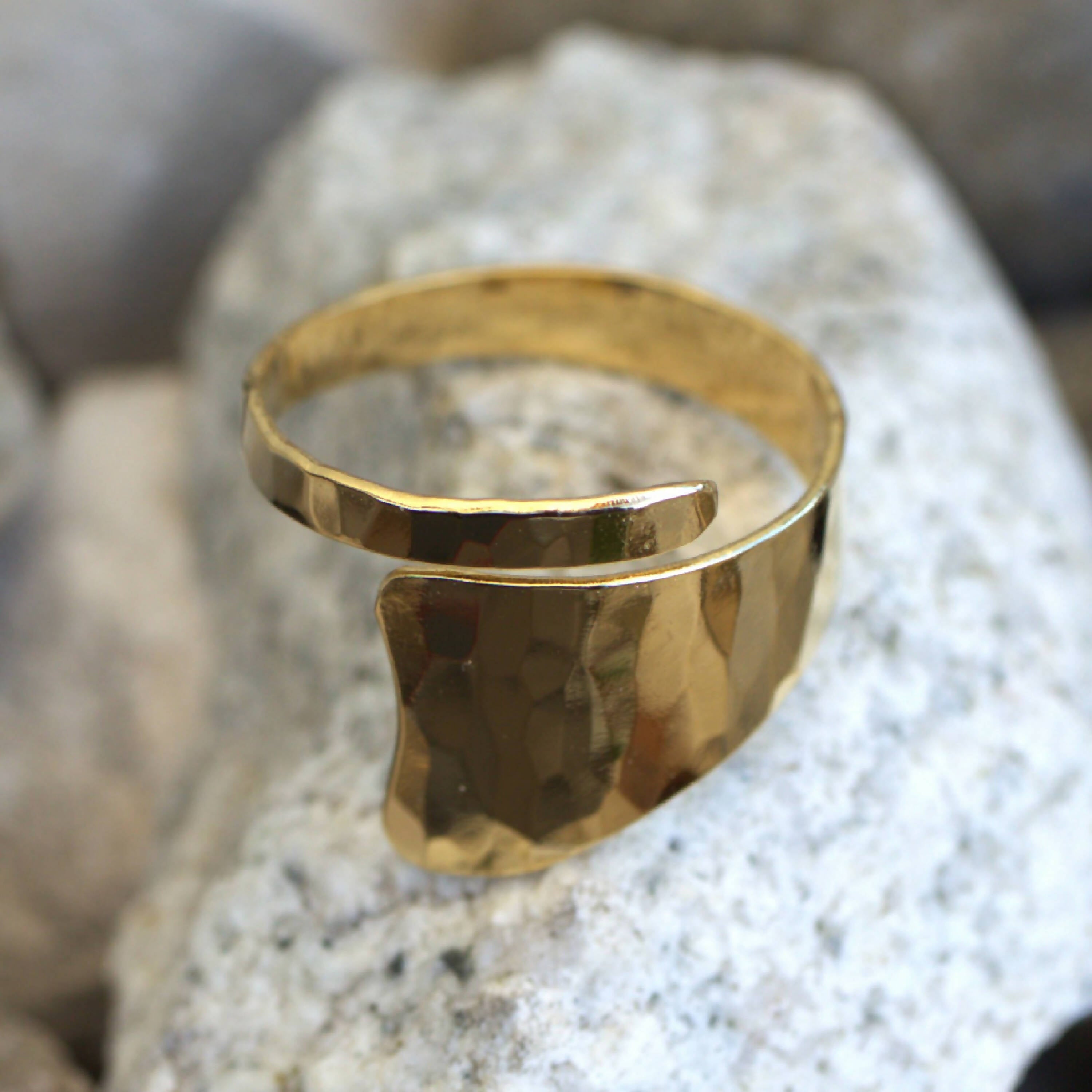Bague martelée plaqué or | EMPREINTES Paris