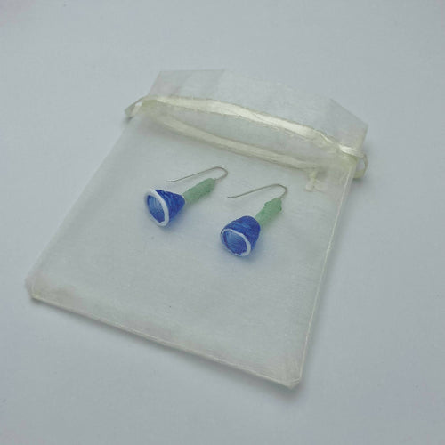 Boucles d'oreilles petites corolles bleues sur tiges | EMPREINTES Paris - EMPREINTES Paris