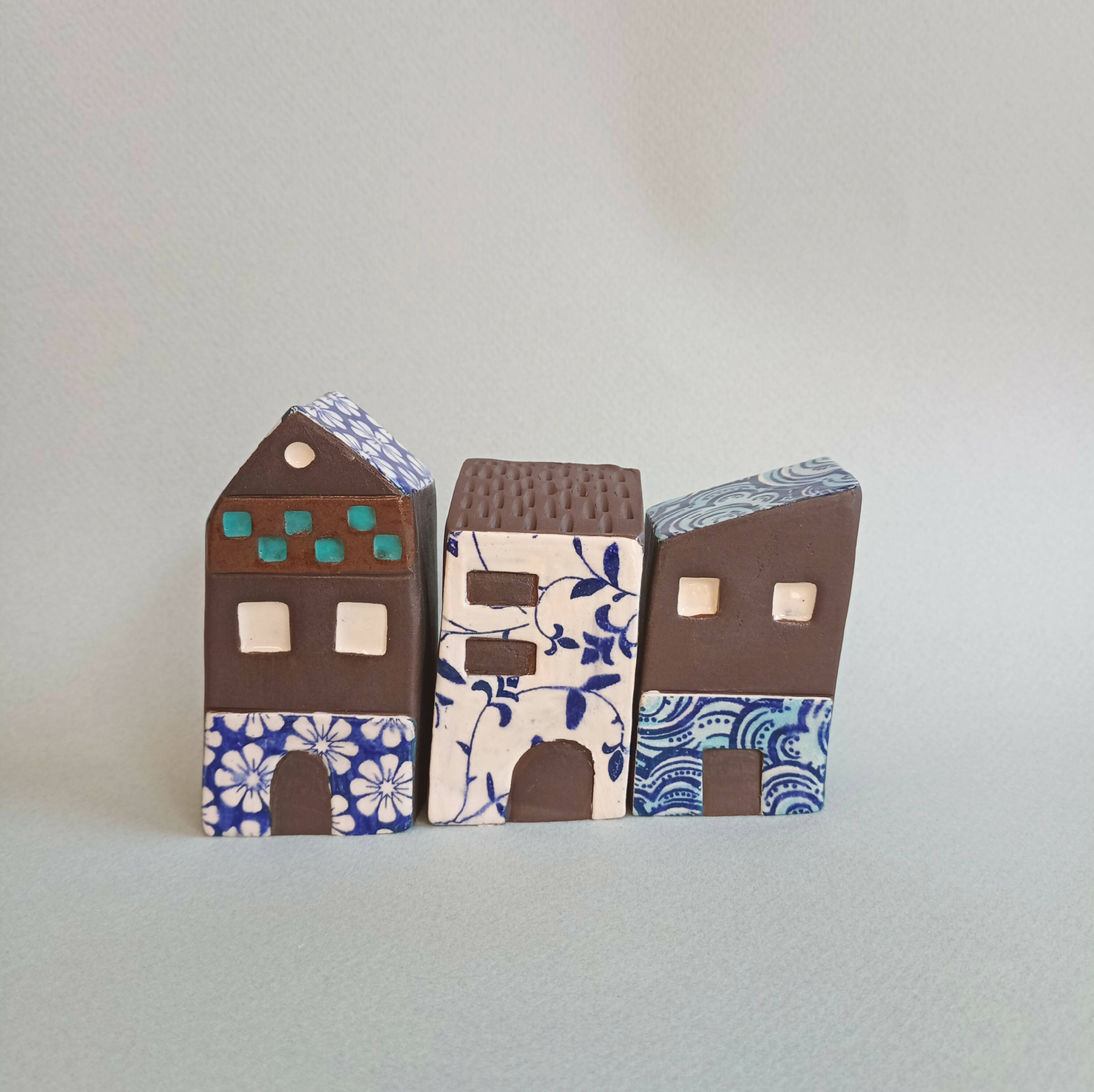 Ensemble de 3 maisons bleues | EMPREINTES Paris | EMPREINTES Paris