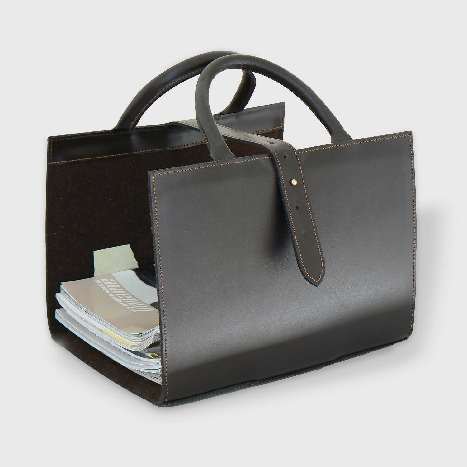 Porte revues en cuir chocolat | EMPREINTES Paris