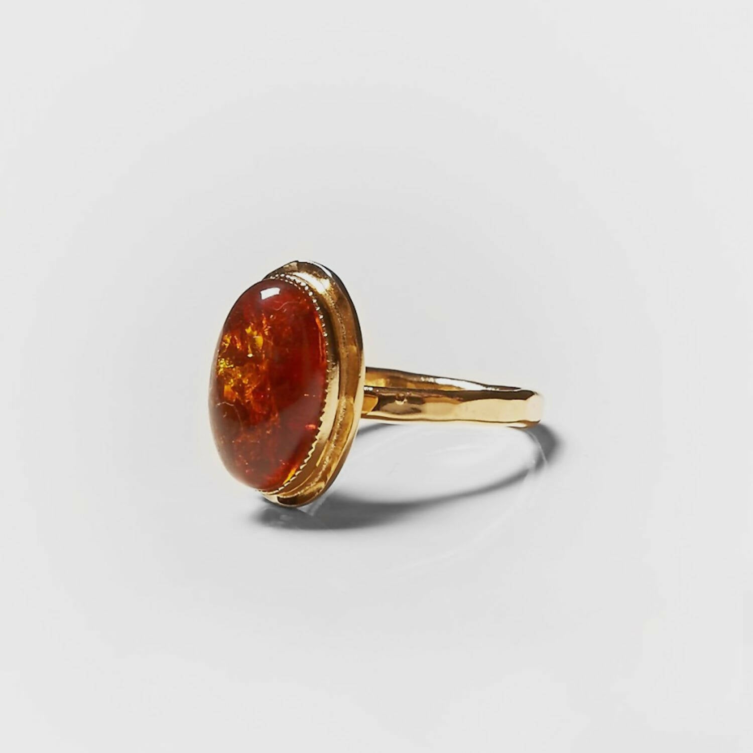 Bague GLAIA plaqué or avec une ambre | EMPREINTES Paris