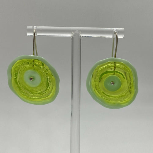boucles_doreilles_coquelicot_disque_vert_prairie_et_vert_celadon_lathoumetie_helene copie | EMPREINTES Paris - EMPREINTES Paris
