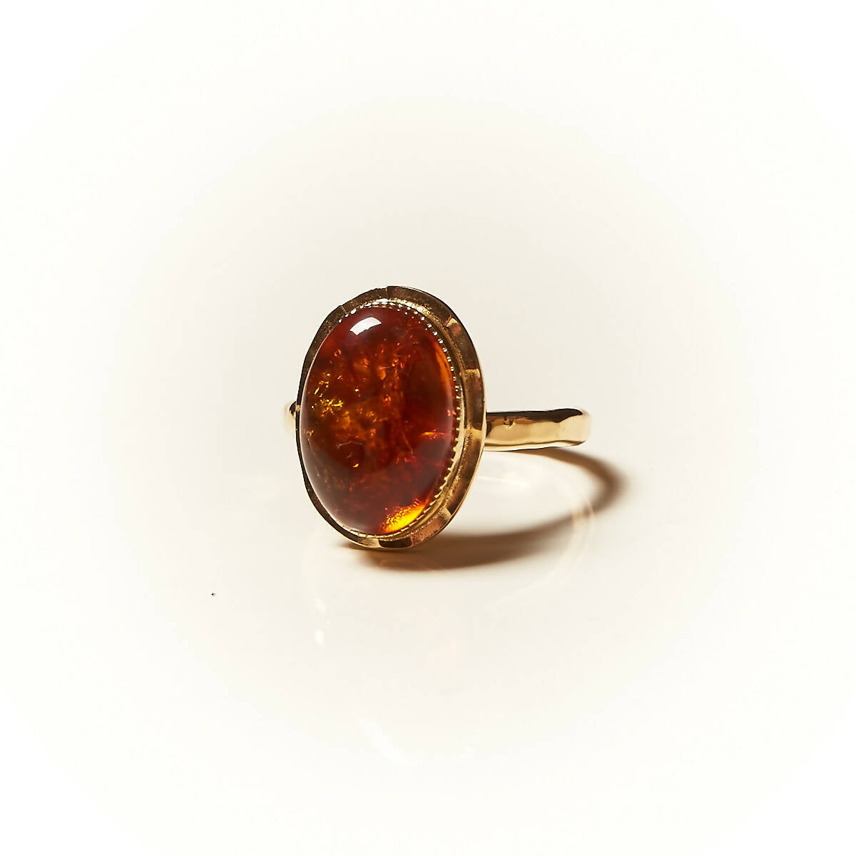 Bague GLAIA plaqué or avec une ambre | EMPREINTES Paris