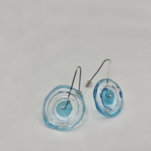 boucles_doreilles_coquelicot_disque_bleu_limpide_lathoumetie_helene | EMPREINTES Paris - EMPREINTES Paris