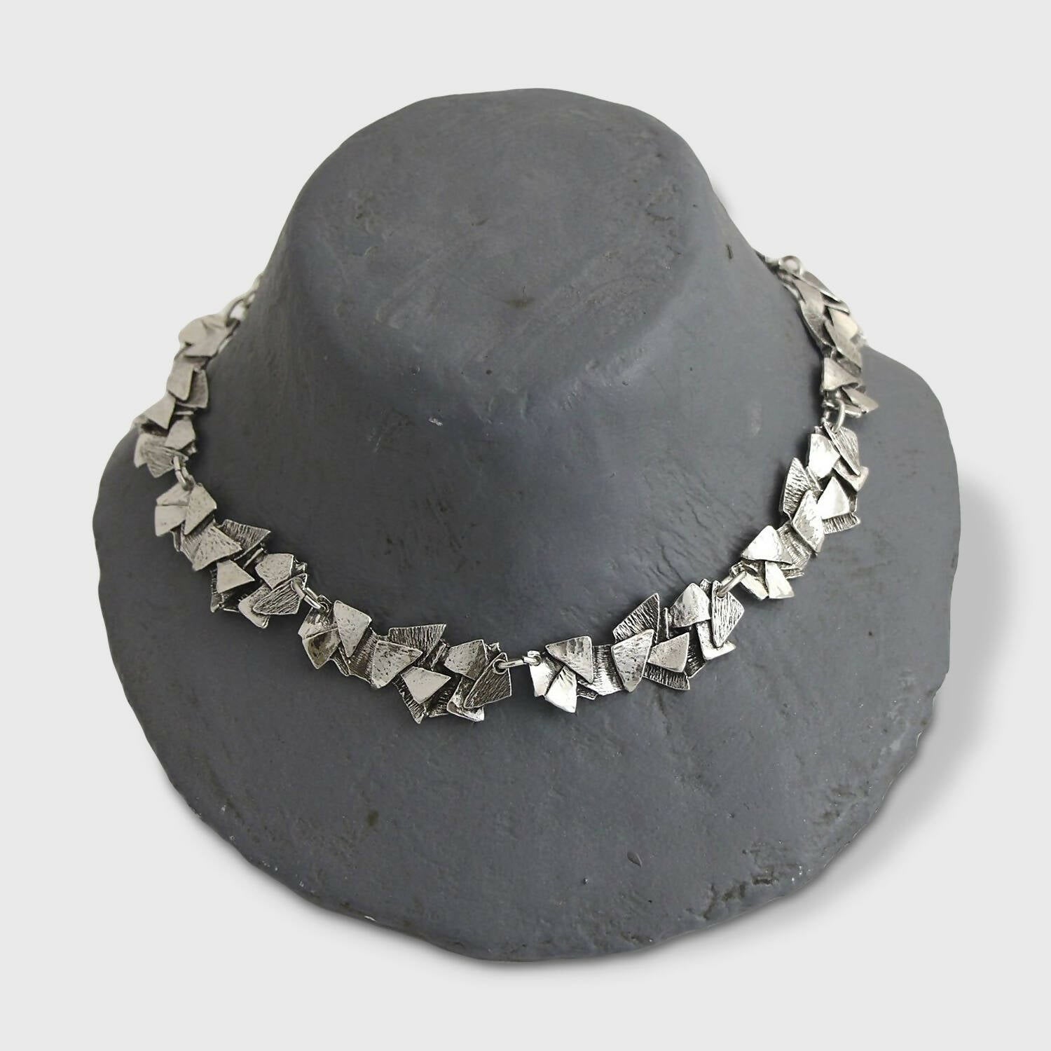 Collier réglable en étain argenté 10 | EMPREINTES Paris