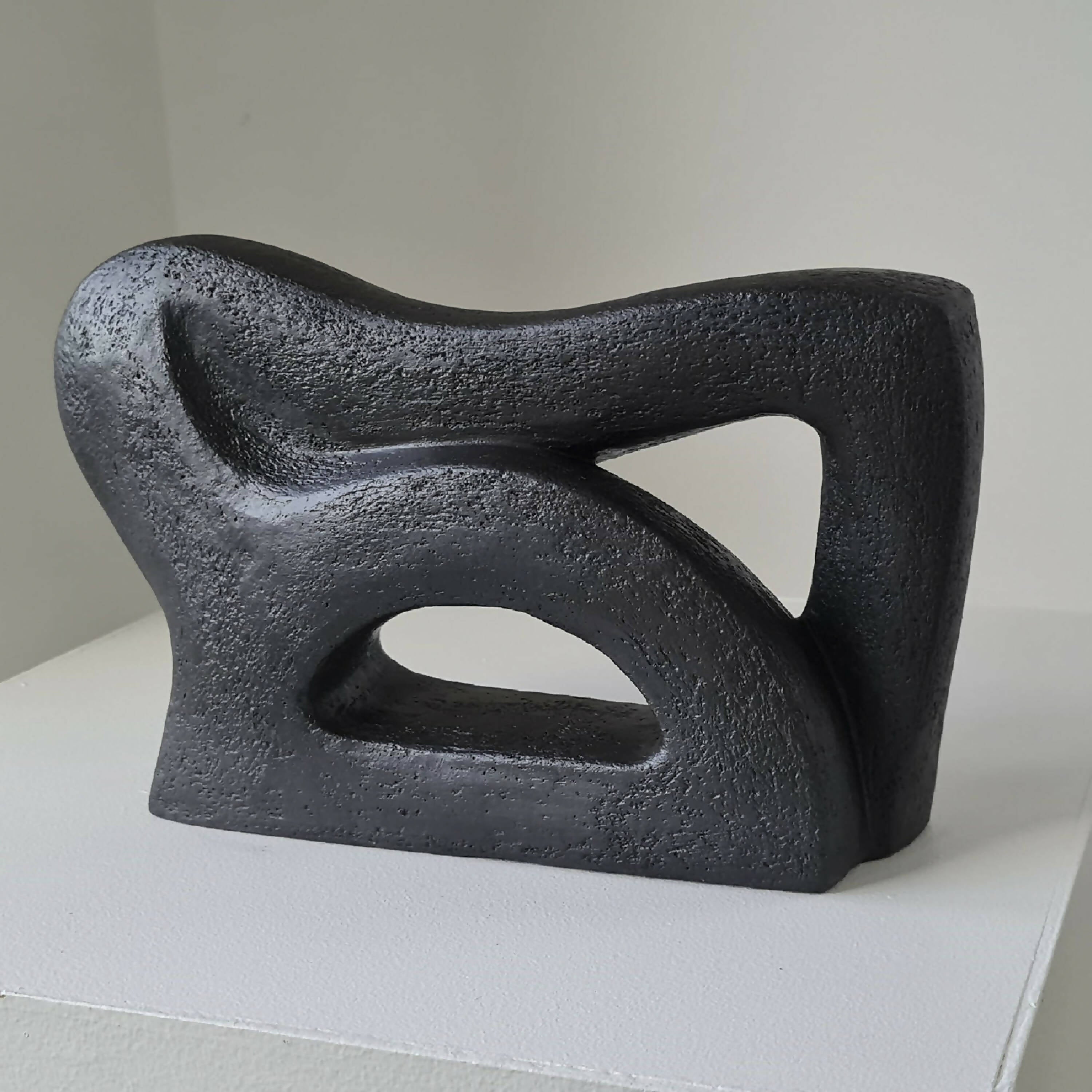 Sculpture abstraite en argile Intériorité | EMPREINTES Paris | EMPREINTES Paris