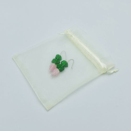 Boucles d'oreilles Printemps rose et vert foncé | EMPREINTES Paris - EMPREINTES Paris