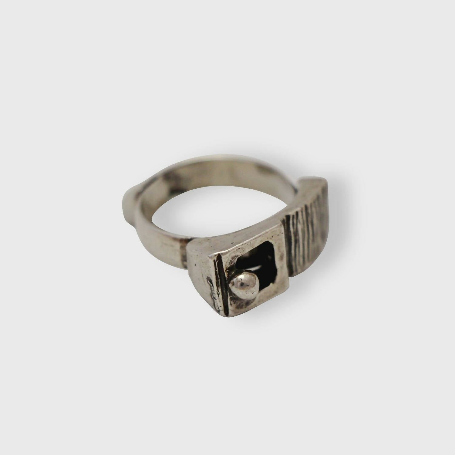 Bague réglable en étain argentée 7 | EMPREINTES Paris