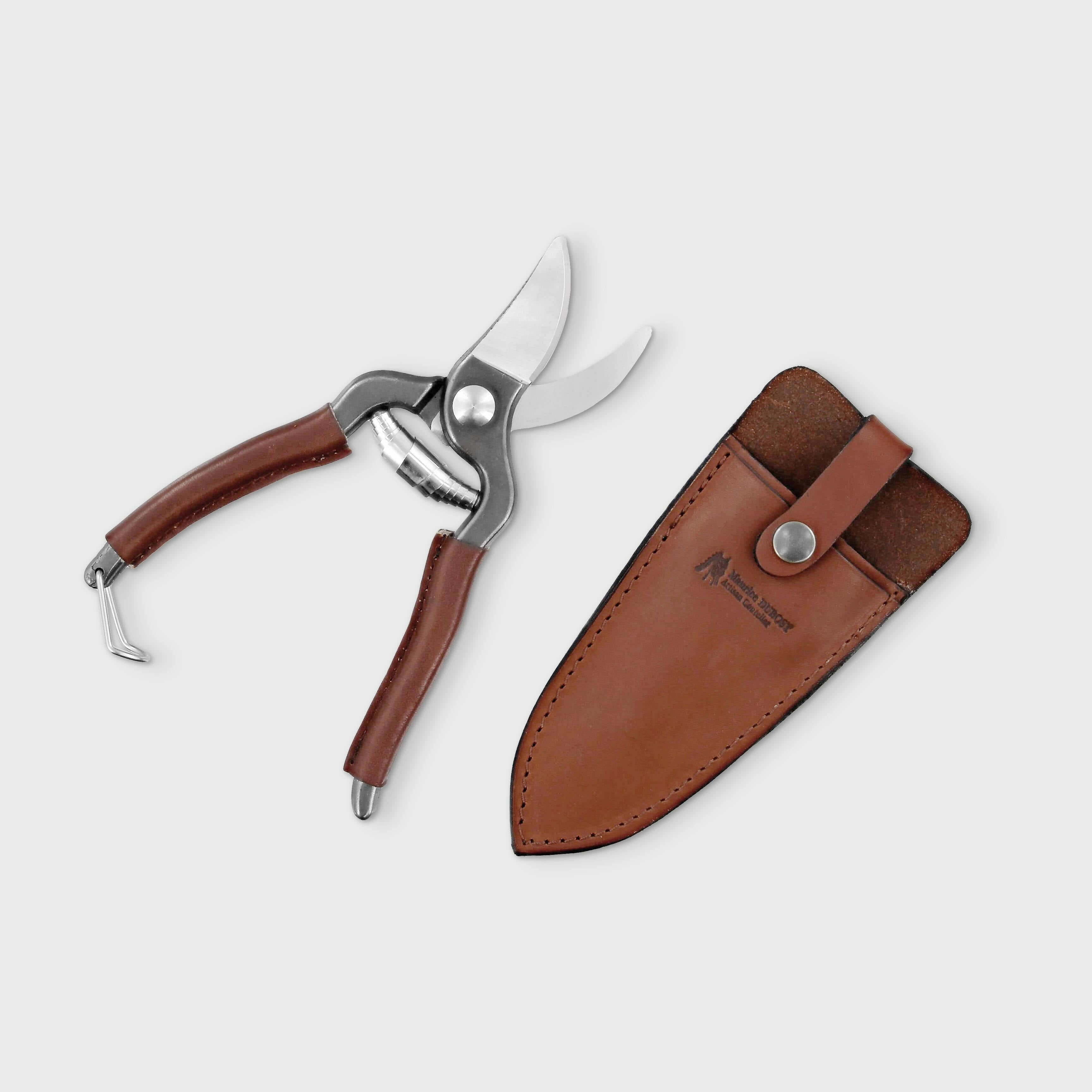 Sécateur forgé petit modèle manche cuir et Etui cuir | EMPREINTES Paris