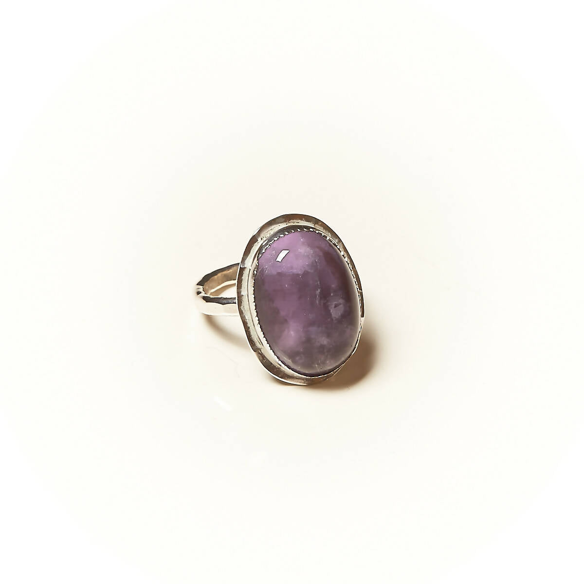 Bague ROSAIA en argent avec Améthyste. | EMPREINTES Paris