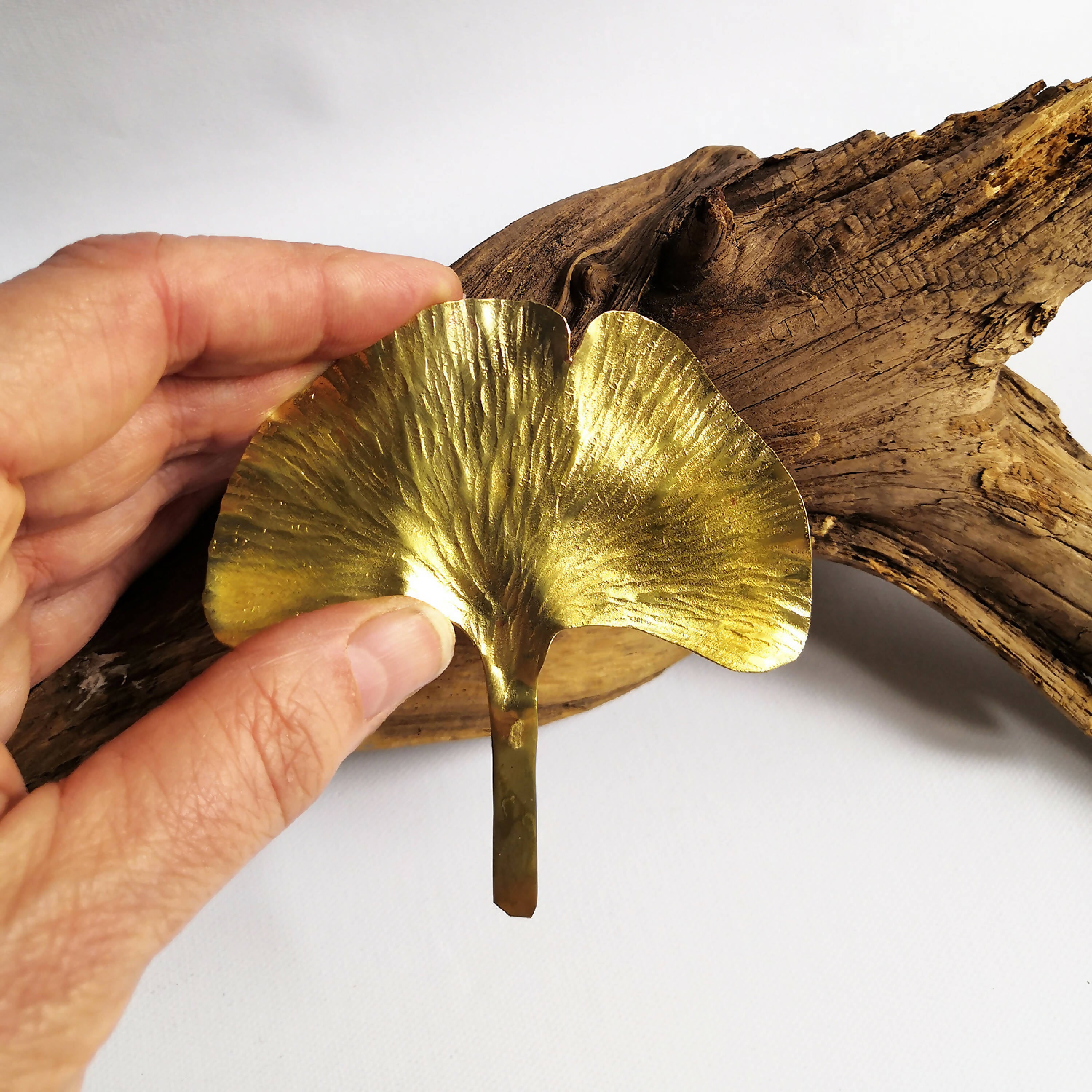 Broche Ginkgo Biloba laiton | EMPREINTES Paris