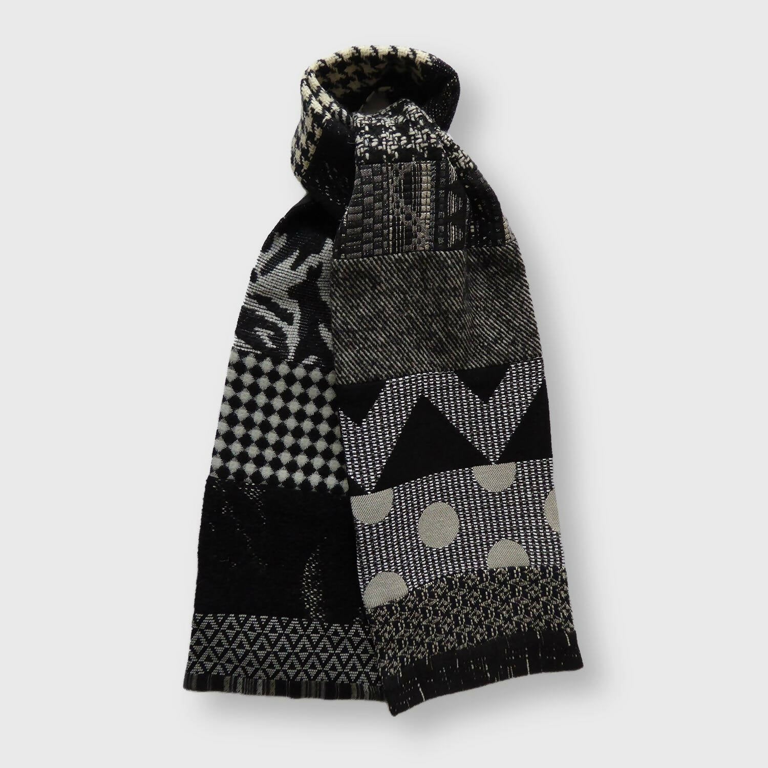 Écharpe hivernale femme-geometrique | EMPREINTES Paris