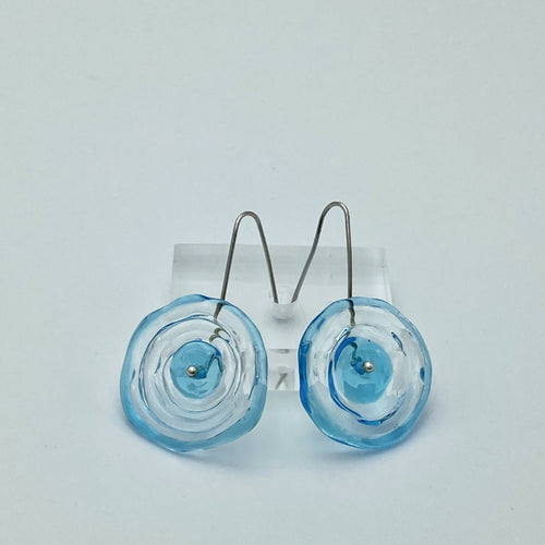 boucles_doreilles_coquelicot_disque_bleu_limpide_lathoumetie_helene | EMPREINTES Paris - EMPREINTES Paris