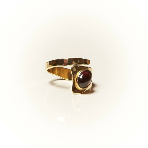 Bague ROMAE plaqué or avec un grenat | EMPREINTES Paris - EMPREINTES Paris