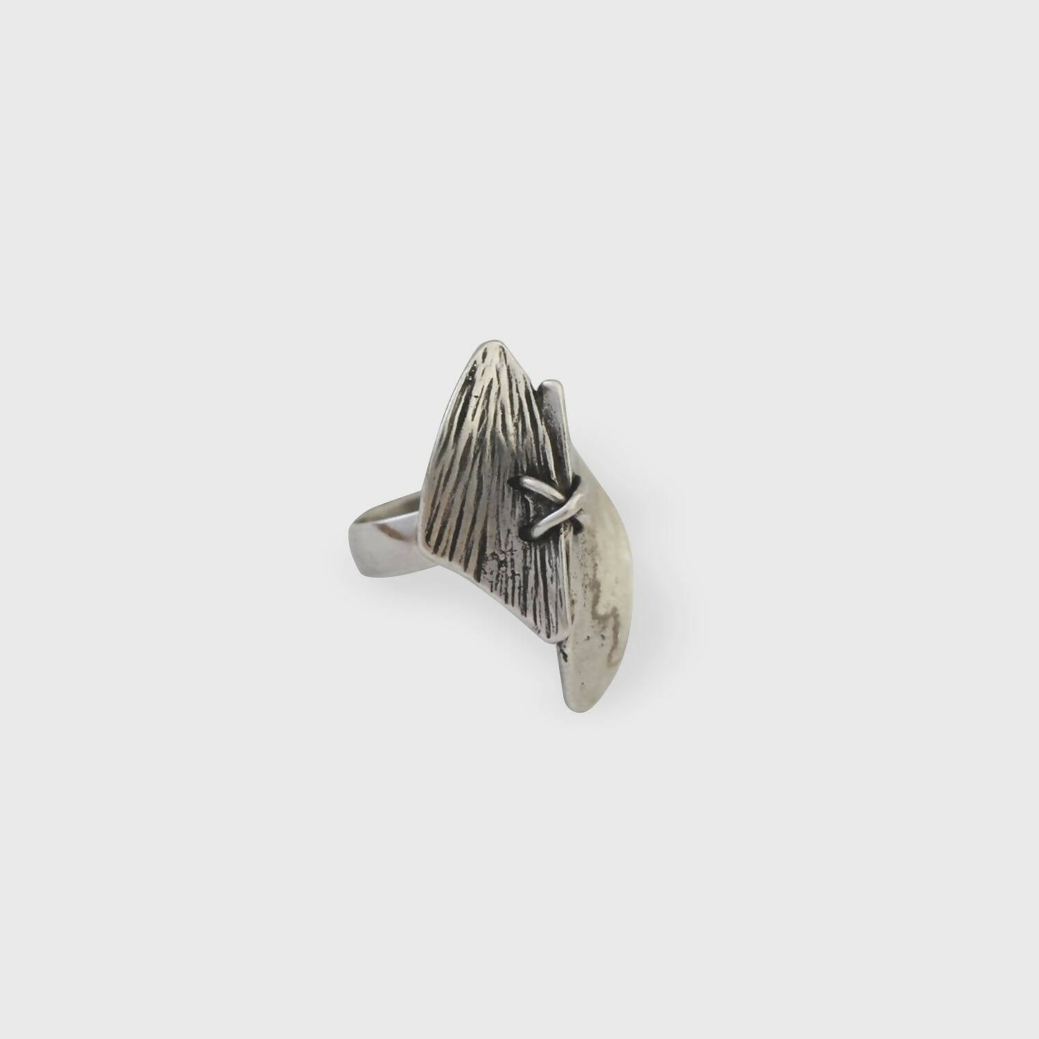 Bague réglable en étain argentée 9 | EMPREINTES Paris