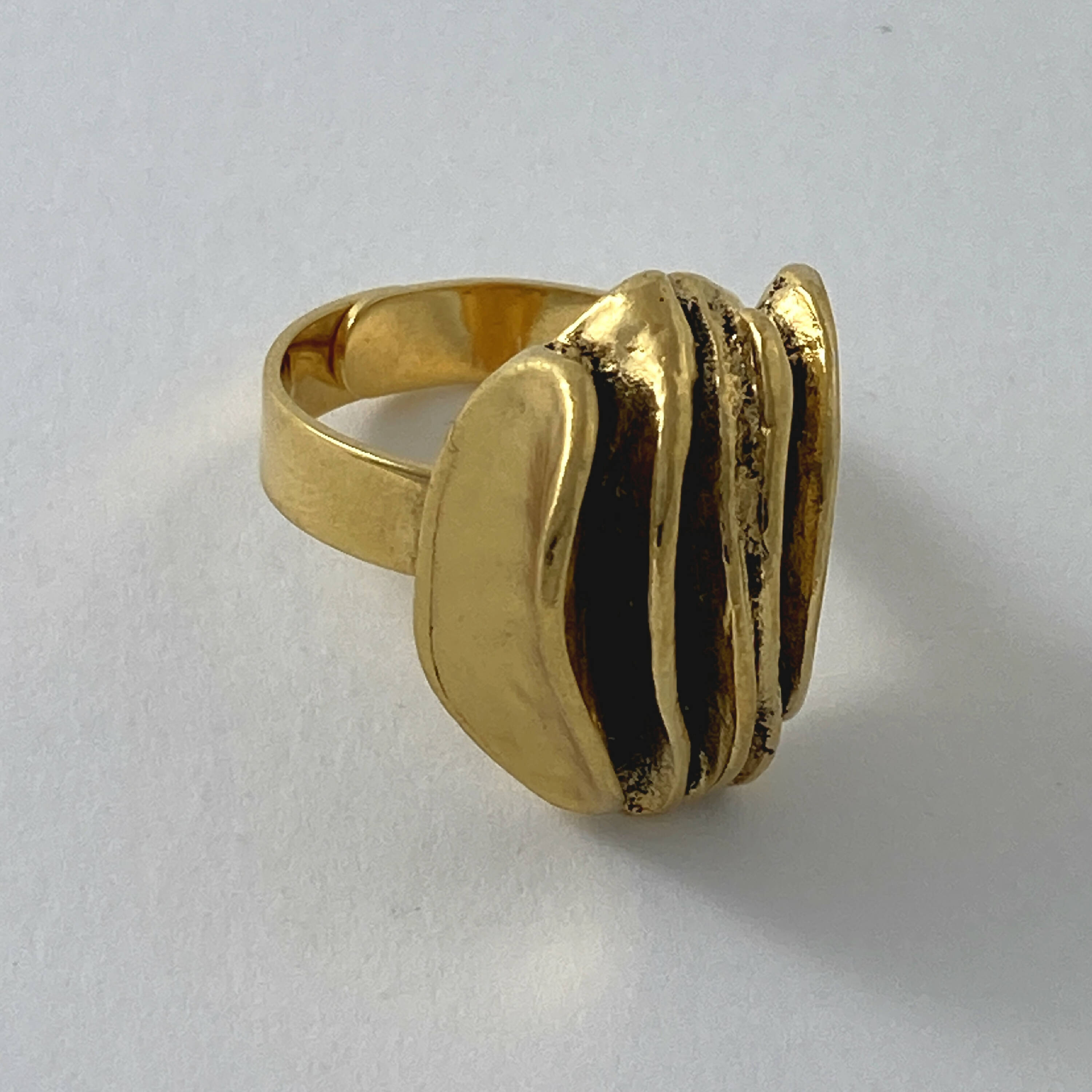 Bague réglable en étain dorée 6 | EMPREINTES Paris