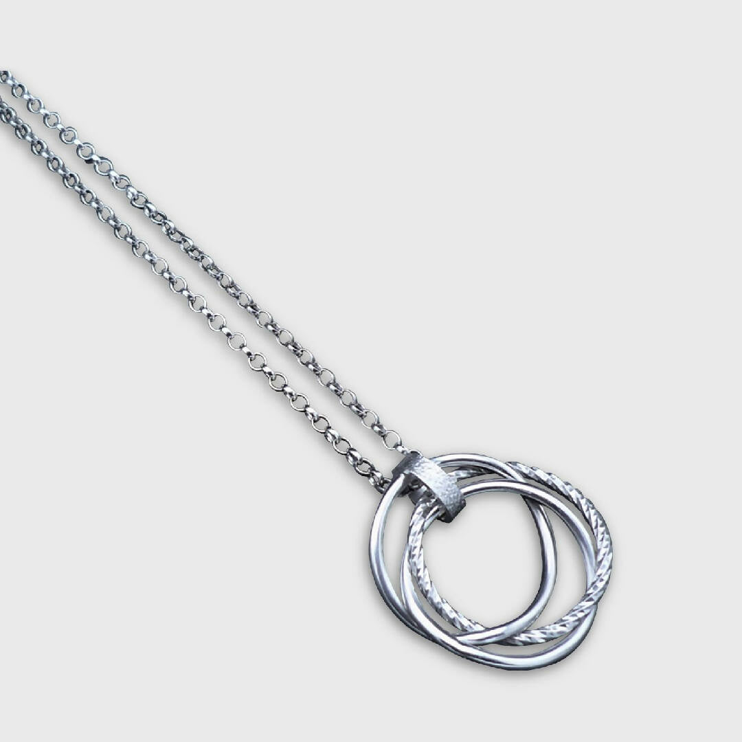 Sautoir anneaux de Borromée anneau diamanté | EMPREINTES Paris