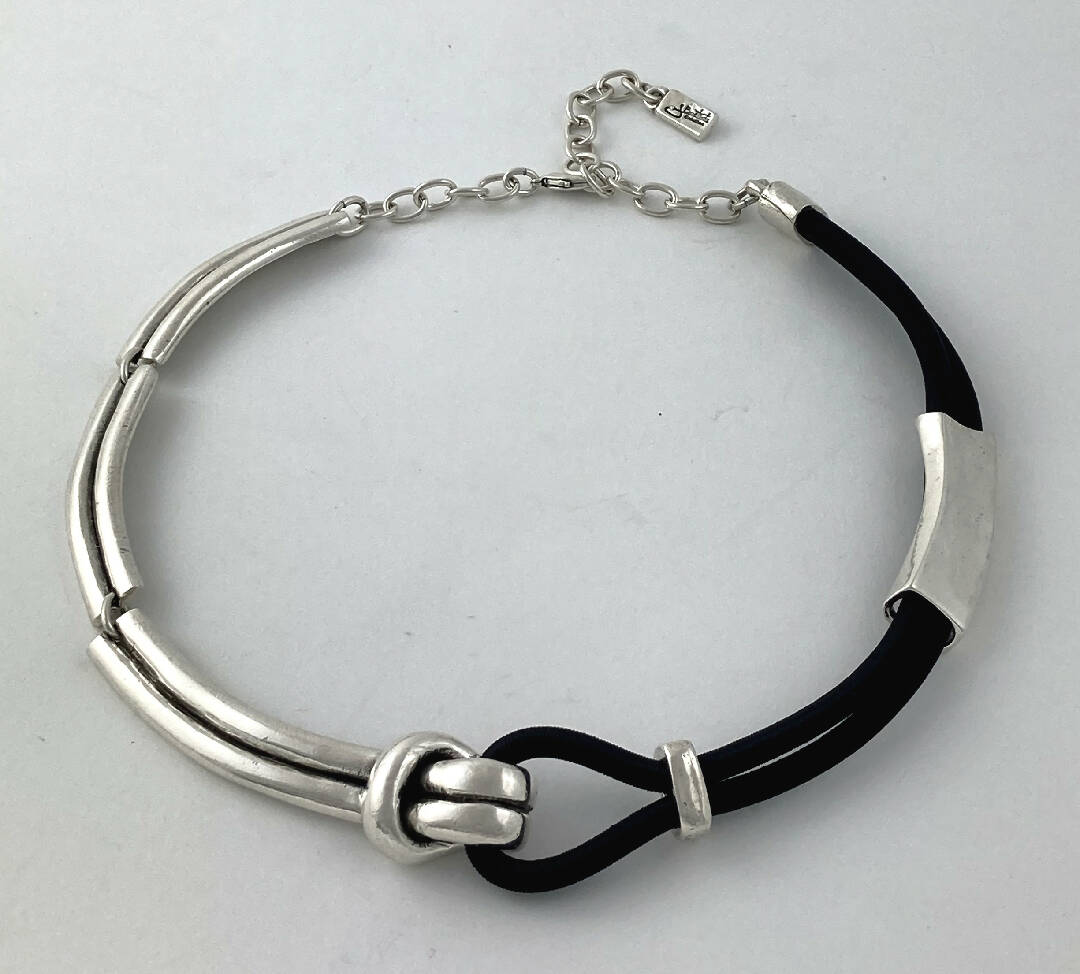 Collier réglable en étain argenté 7 | EMPREINTES Paris