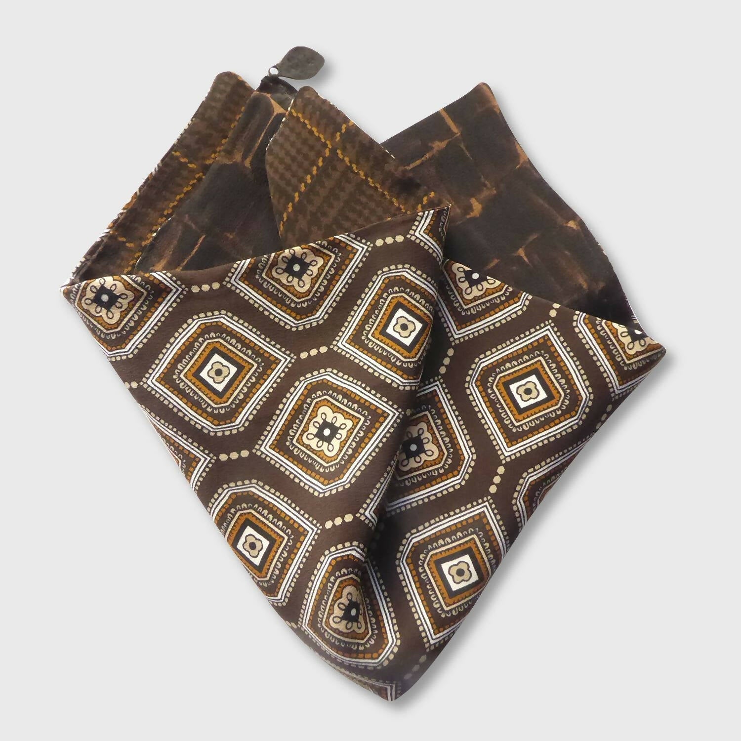 Pochette soie homme- graphique brun | EMPREINTES Paris